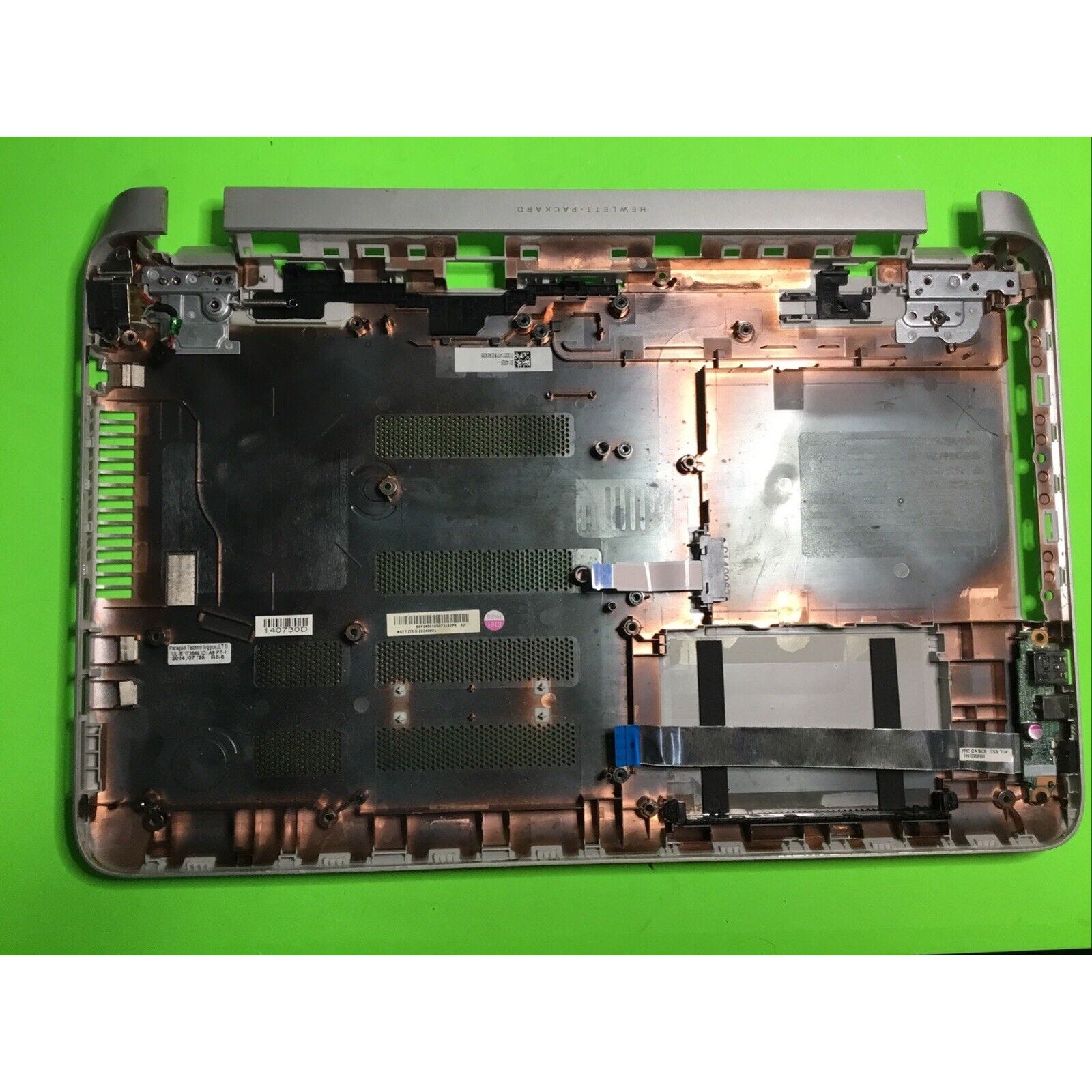 HP Pavilion 15-P100DX Bottom Cover with Left and RIght Corner Cover Caps
