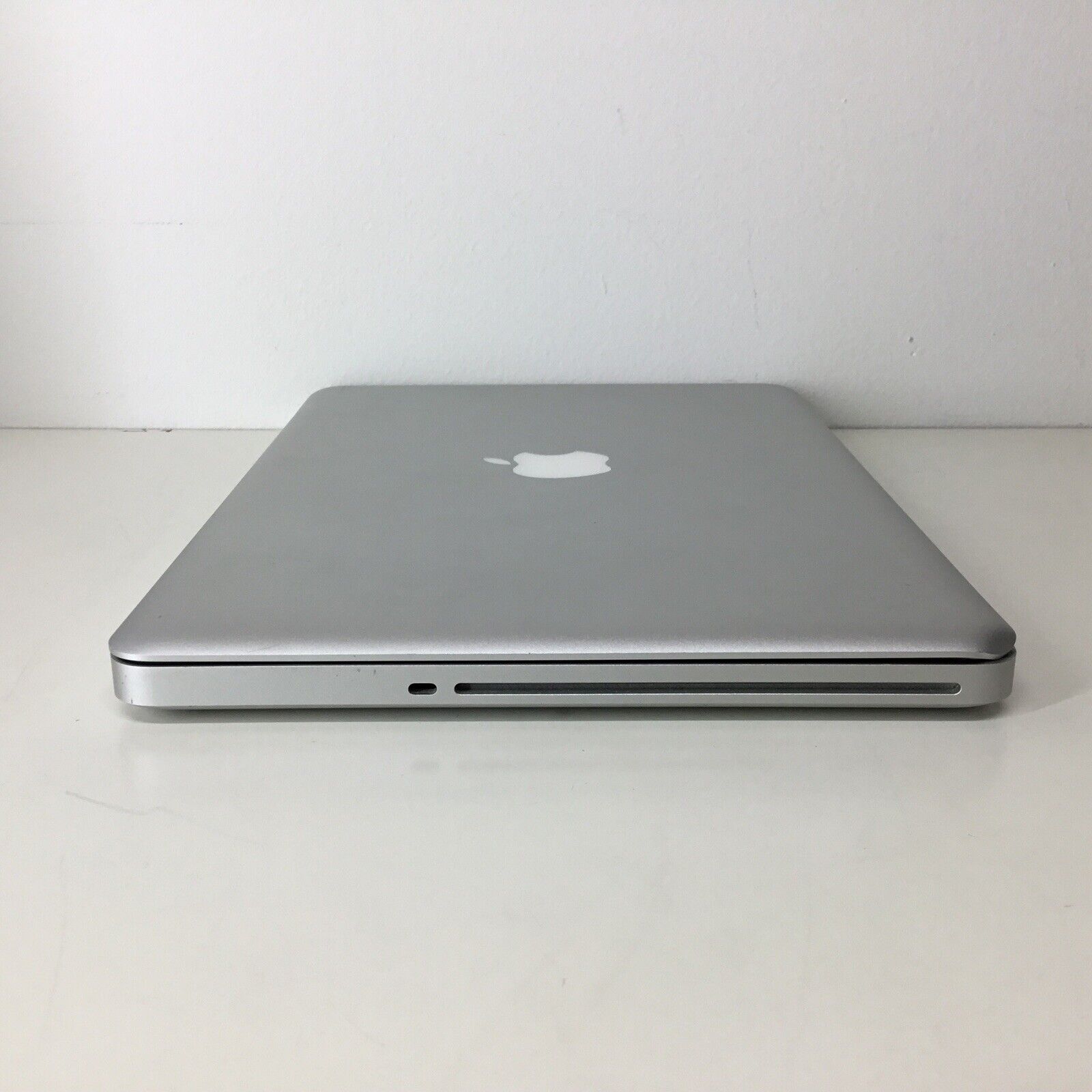 Apple MacBook Pro 13" Mid 2009 Core 2 Duo 2.26GHz 160GB HDD 2GB DDR3 - For Parts