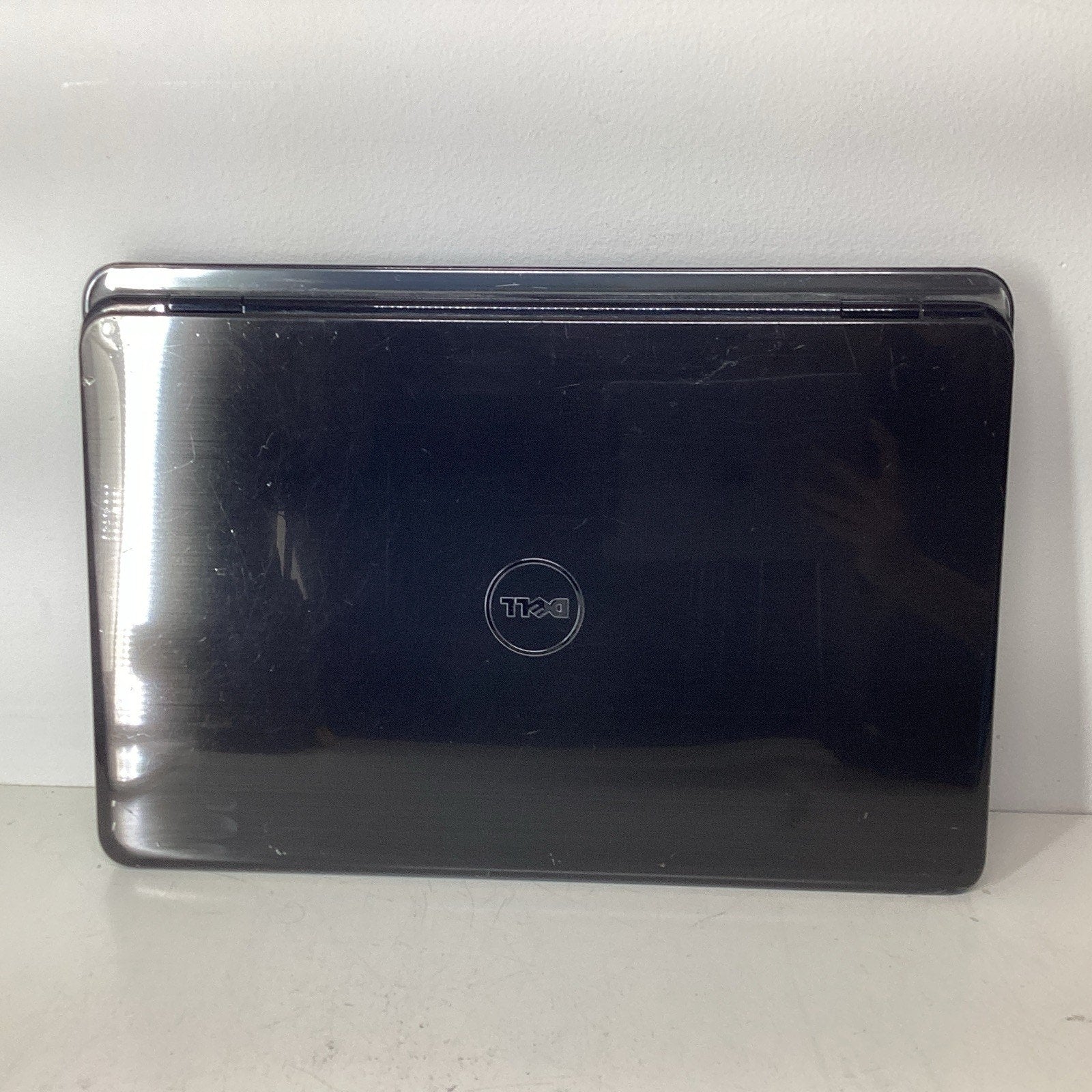 Dell Inspiron N7010 i5-M460 2.53GHz 4GB RAM 500GB HDD - For Parts