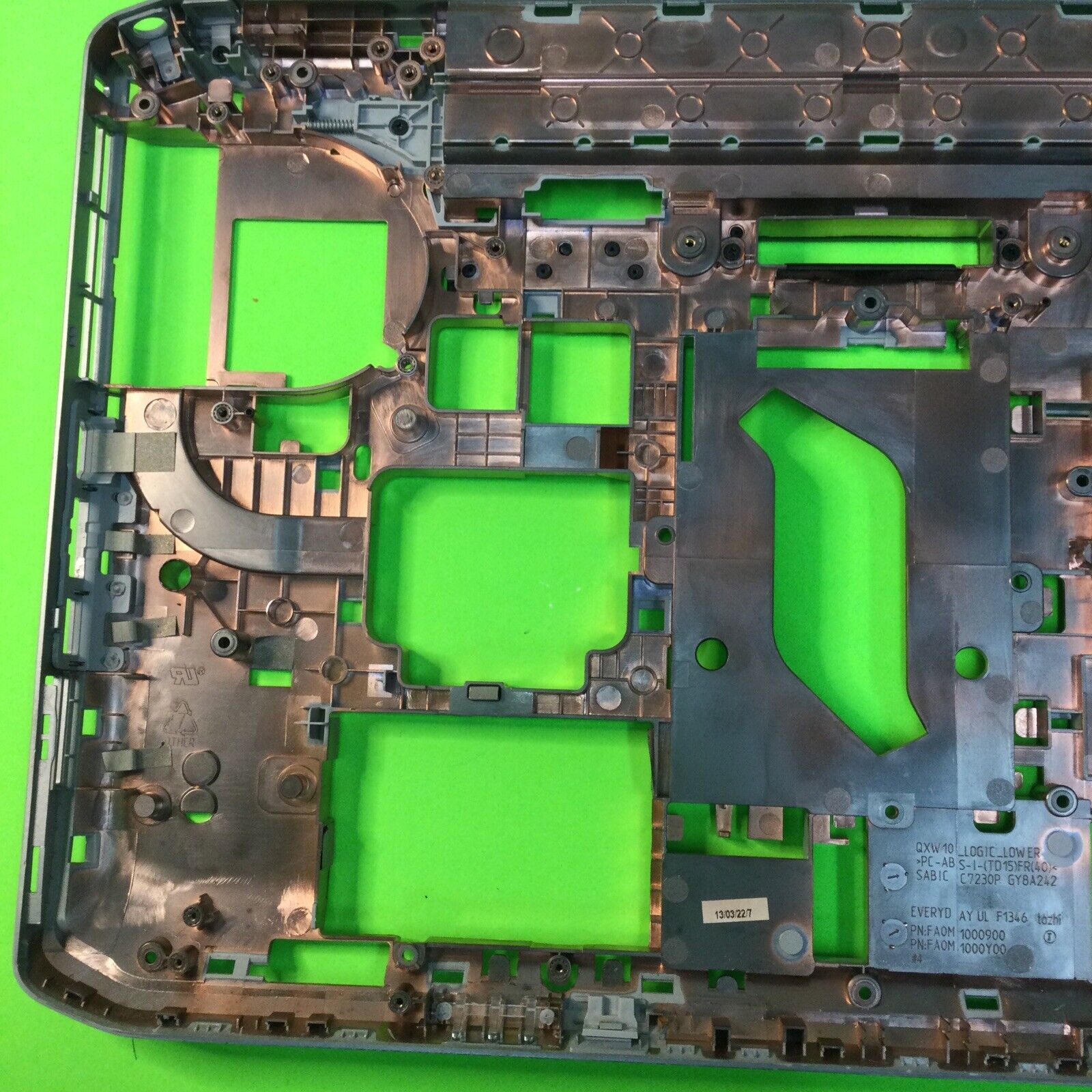 Dell Latitude E5530 Laptop Bottom Base Case Assembly 53FCF 053FCF CN-053FCF