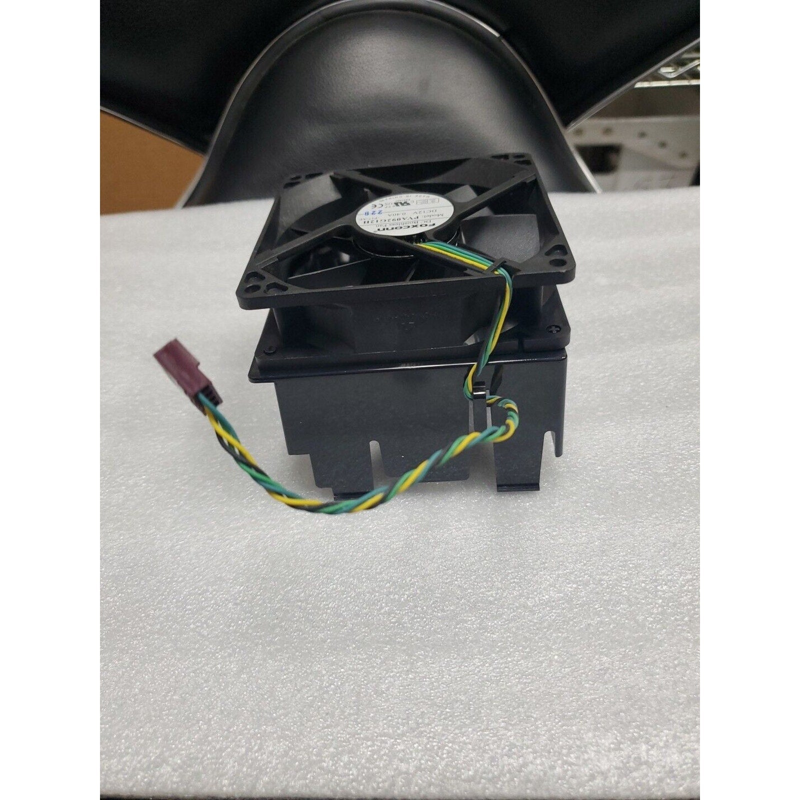 Foxconn Dell PVA092G12H Fan With Shroud 12V 0.40A 4Pin 90x 90 x 25mm