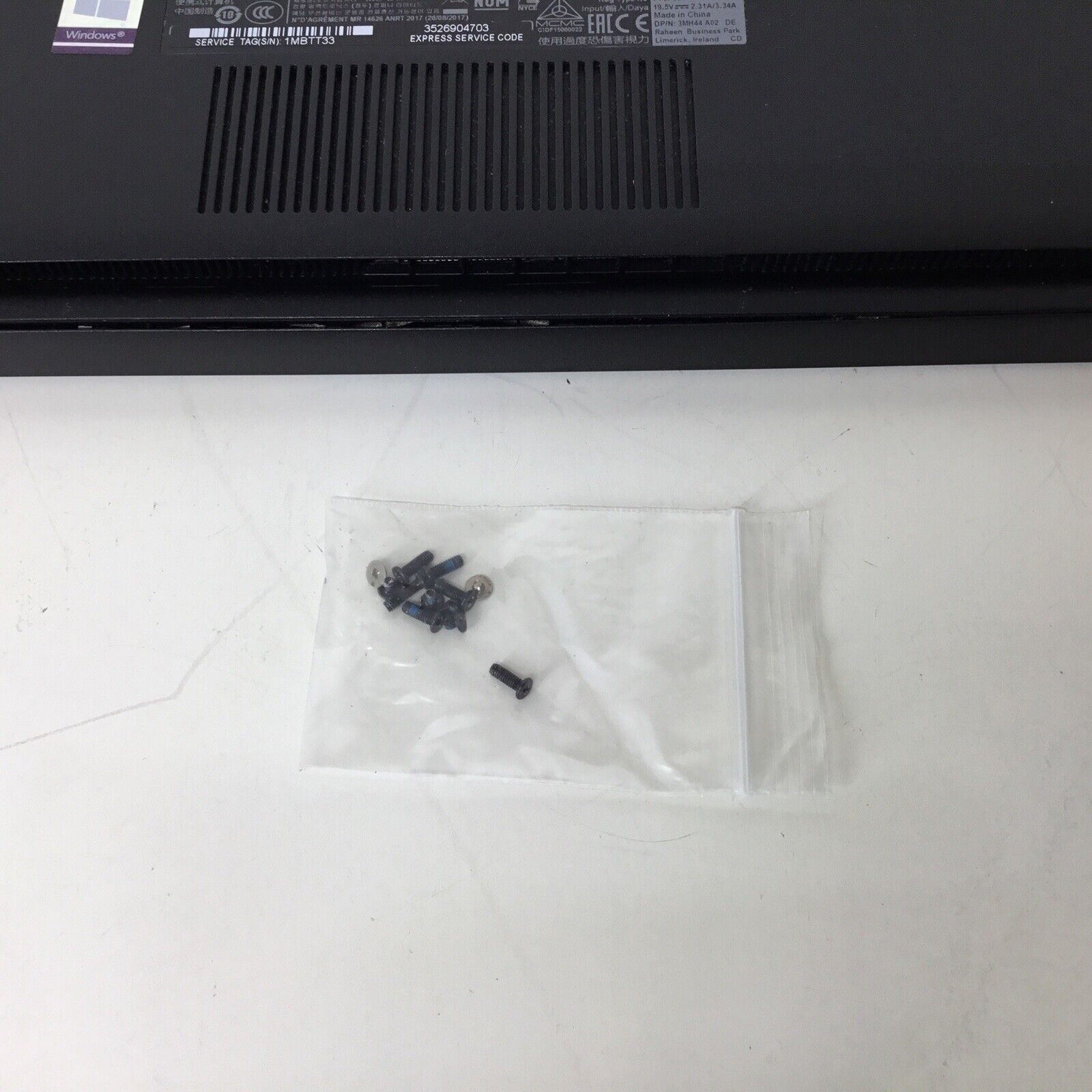 Dell Laptop 15.6" Inspiron 15 3000 Series 3580 Intel Core i3 - For Parts