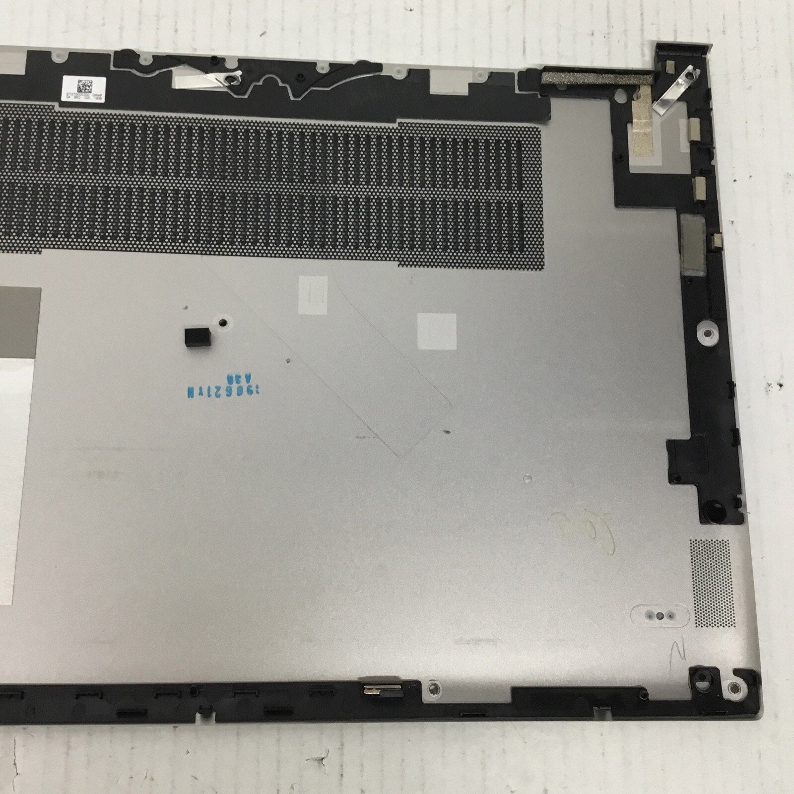 Lenovo Yoga 15.6" 730-15IKB OEM Bottom Case Silver AM27G000D10