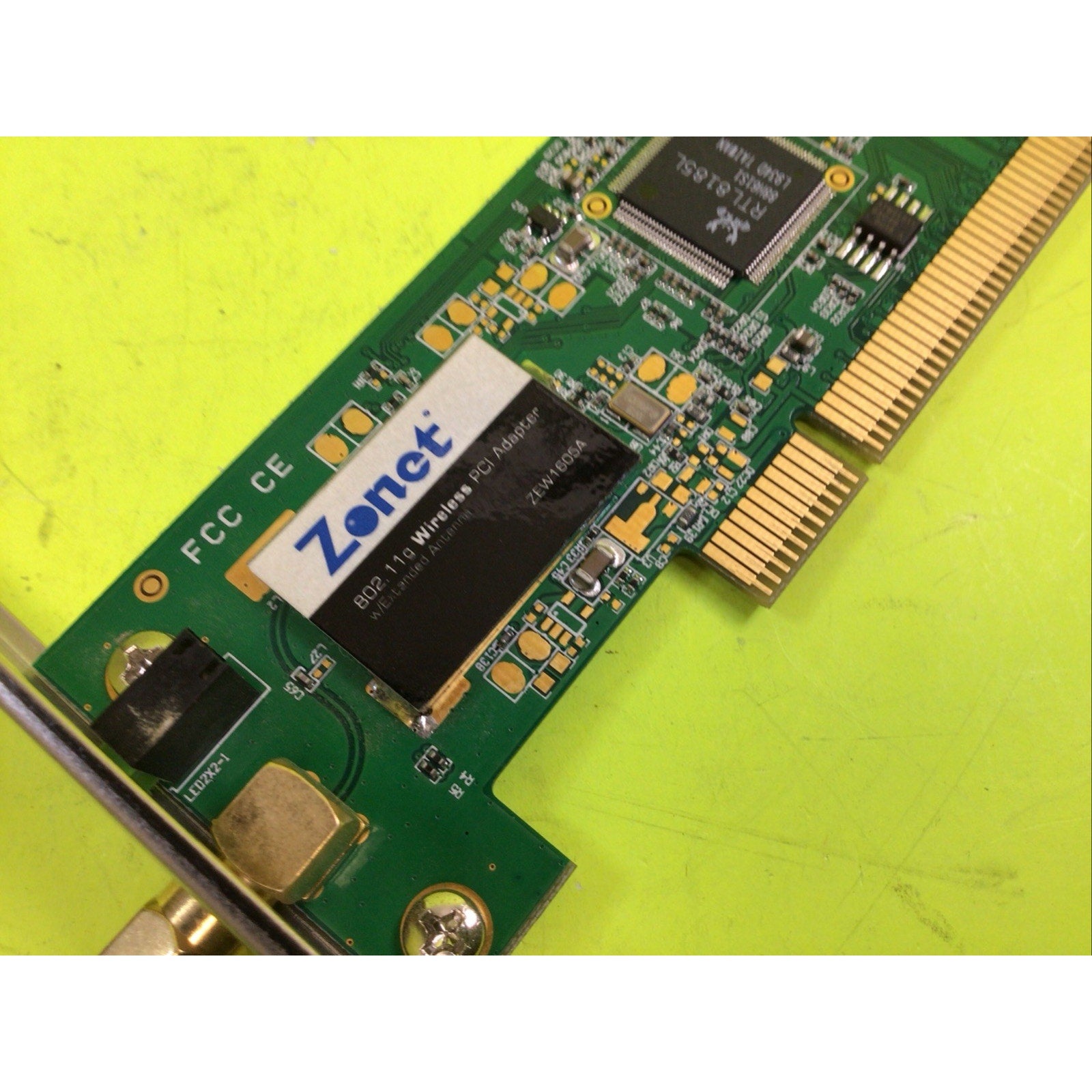 ZONET ZEW1605A 802.11g PCI Wireless Adapter Card with Antenna