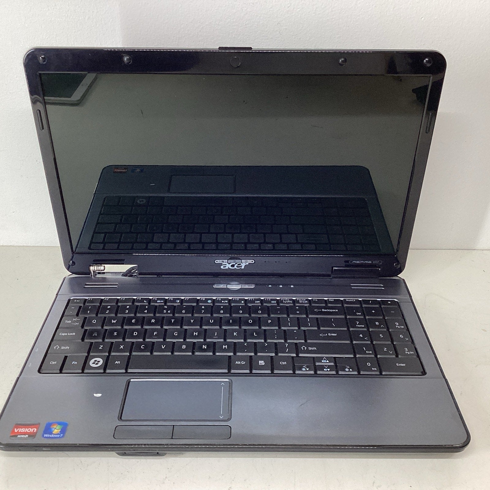 Acer Aspire 15.6" 5517-5671 Laptop AMD Vision 3GB RAM No HDD - For Parts