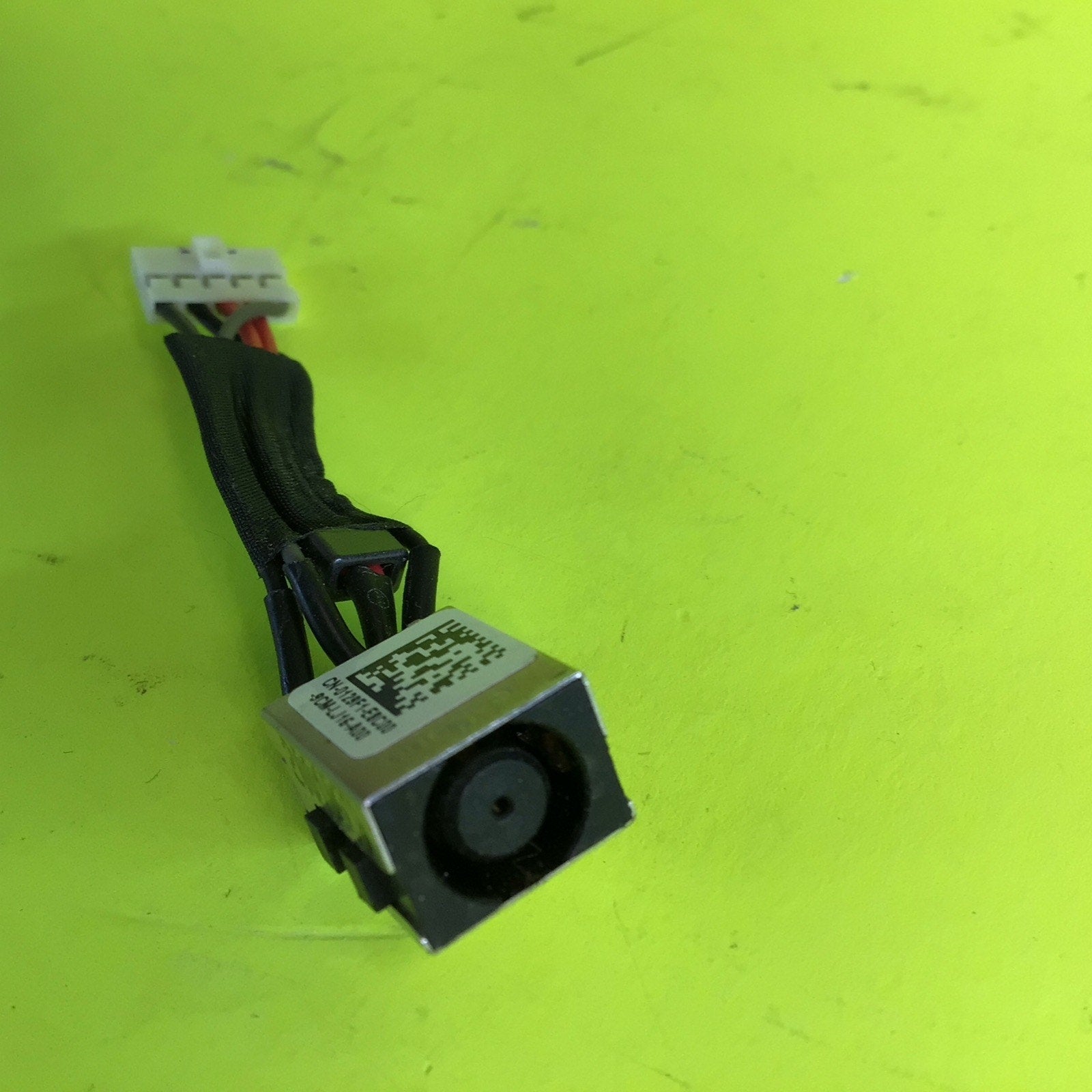 Dell Latitude 5410 5411 DC IN Power Jack Cable Port DC301013W00 129F1 0129F1