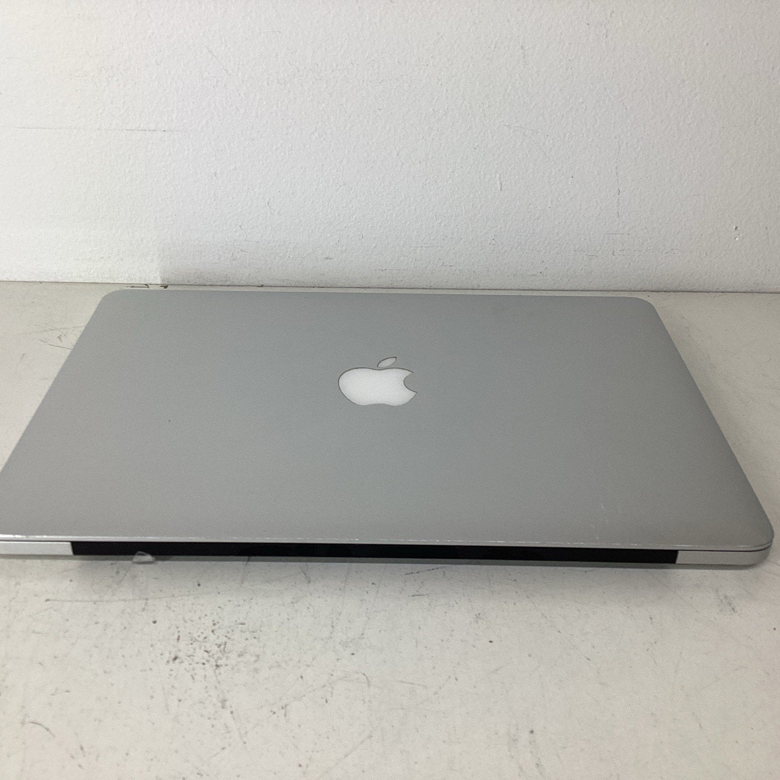 A1425 Apple MacBook Pro 13-inch Intel Core Duo 8GB RAM - For Parts