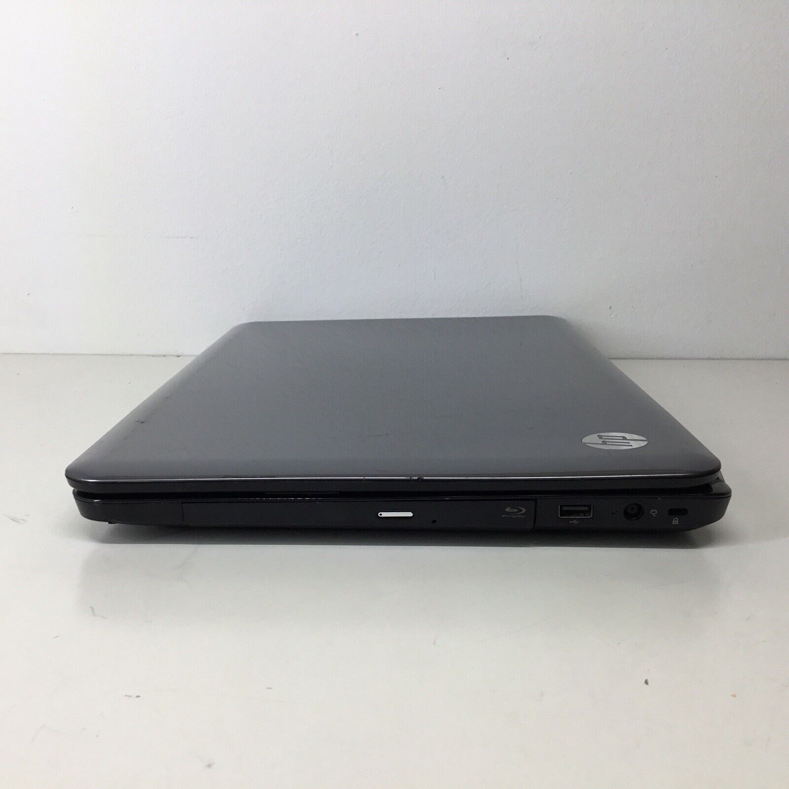 HP Laptop 584037-001 G7-1261NR 17.3 AMD Radeon A4-3300M 500GB - For Parts