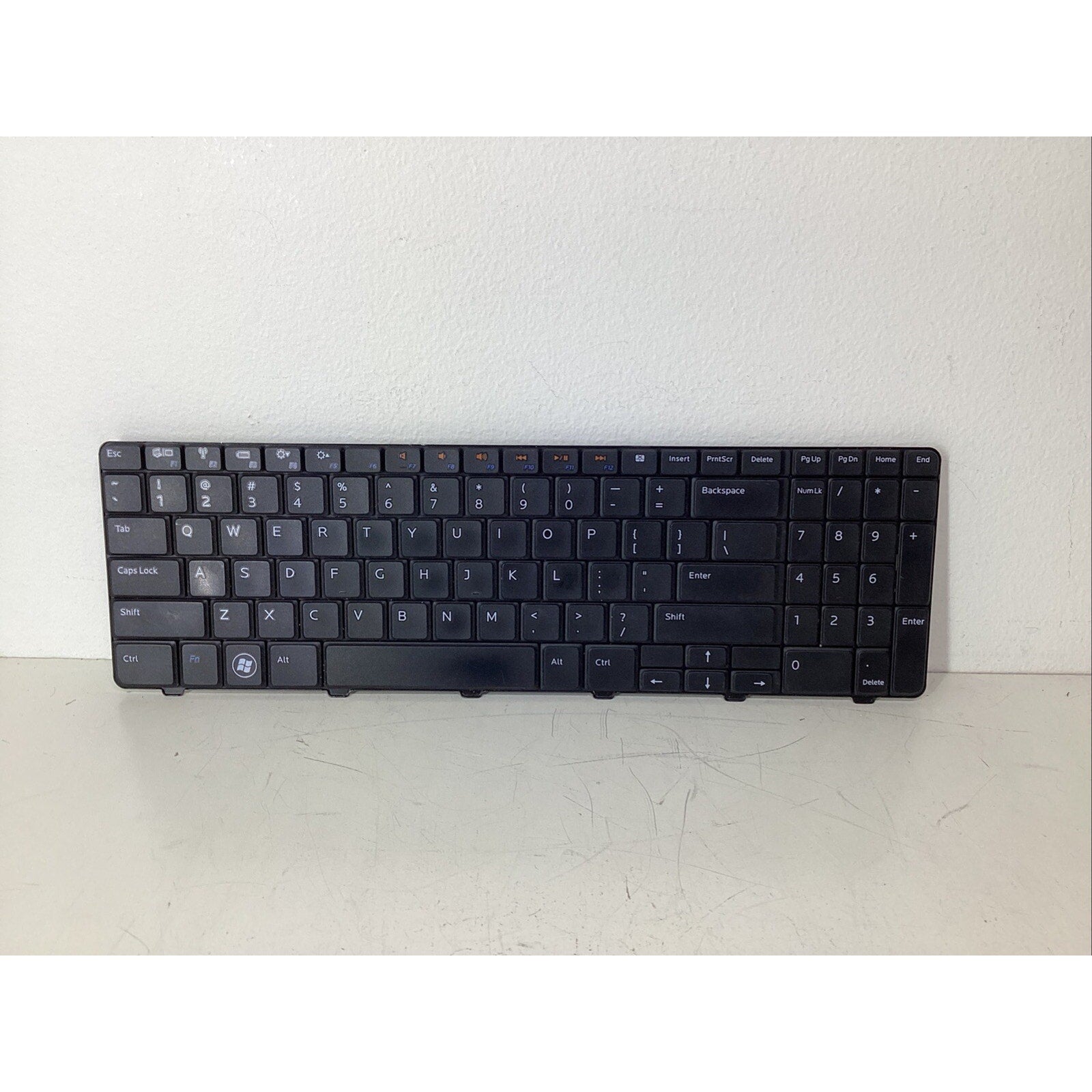 Dell Inspiron N5010 Laptop Keyboard 9GT99 09GT99 NSK-DRASW