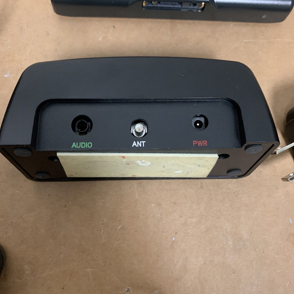 Sirius XM Onyx EZ XEZ1 Radio Receiver + Antenna +Adapter dock + Power Cable