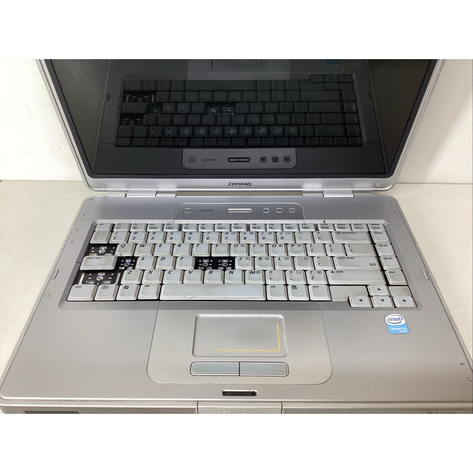 Compaq Presario C300 Laptop 512MB RAM 80GB HDD Intel Celeron M - For Parts