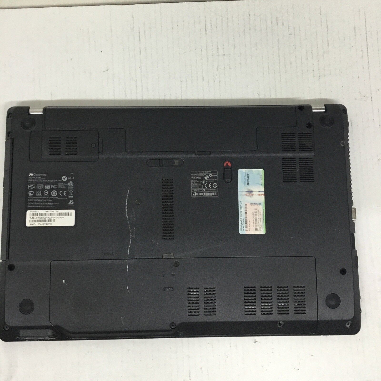 For Parts Gateway NV53A Laptop / No HDD / No Adapter / Bad Battery