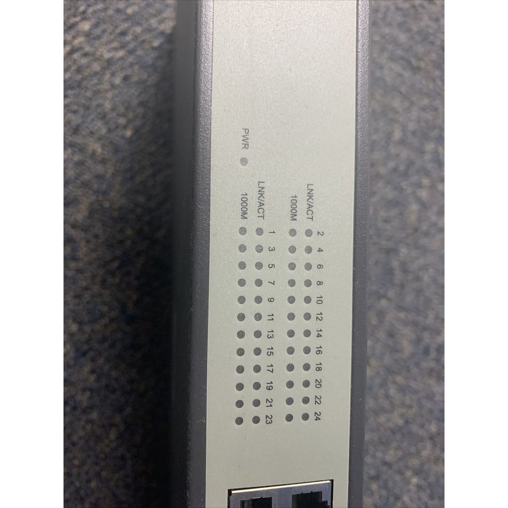 NETIS ST-3131/ST3124G 24 PORT RACK-MOUNTABLE GIGABIT ETHERNET Network Switch