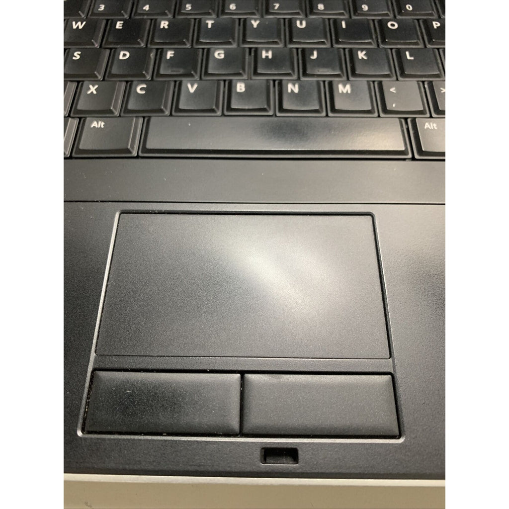 Dell Latitude E5520 i3-2330m 2GB 15.6" - No HDD/No Power Adapter/Missing Key