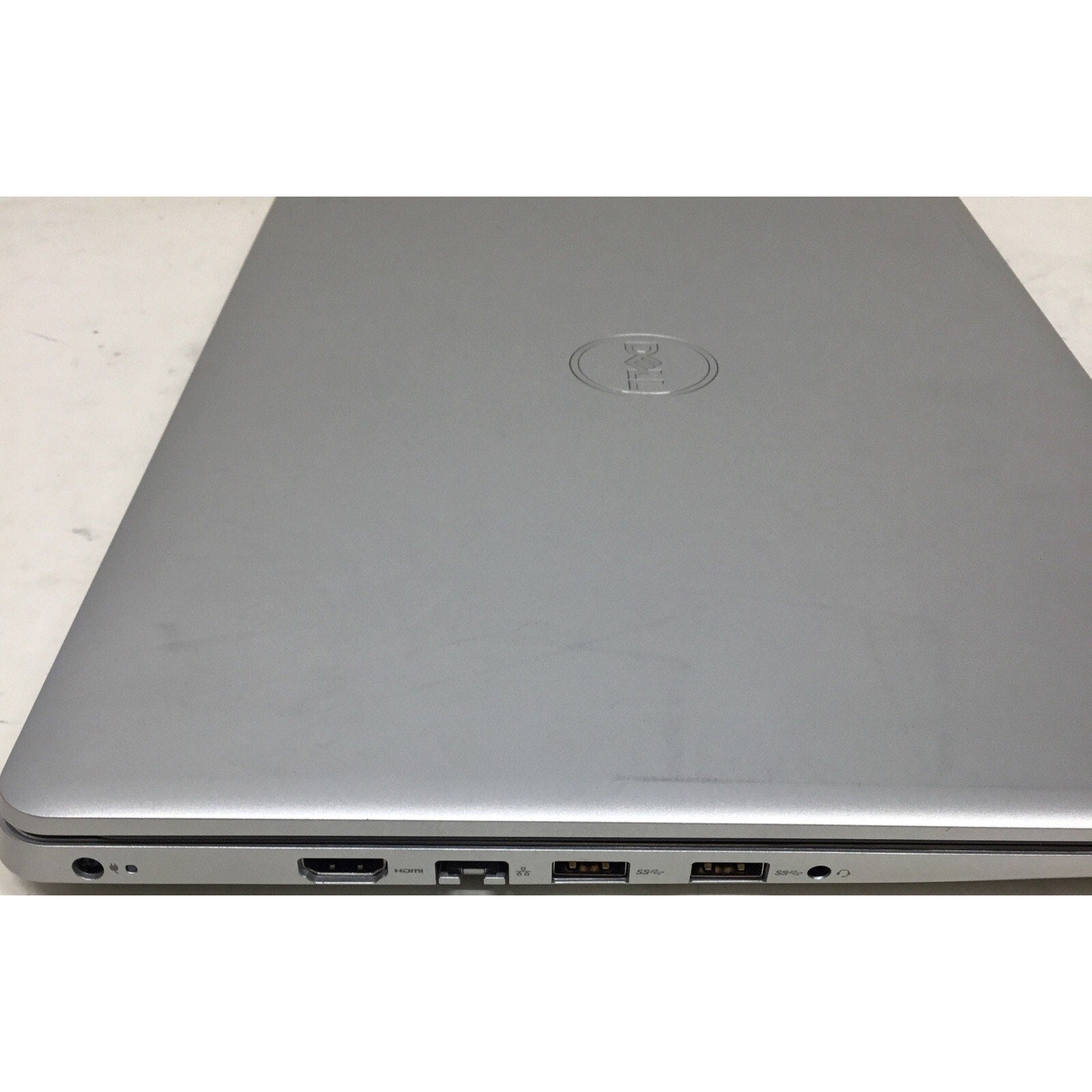 Dell Inspiron 5584 15.6" core i5-8265 1.6ghz 8gb ram 256gb SSD Charger