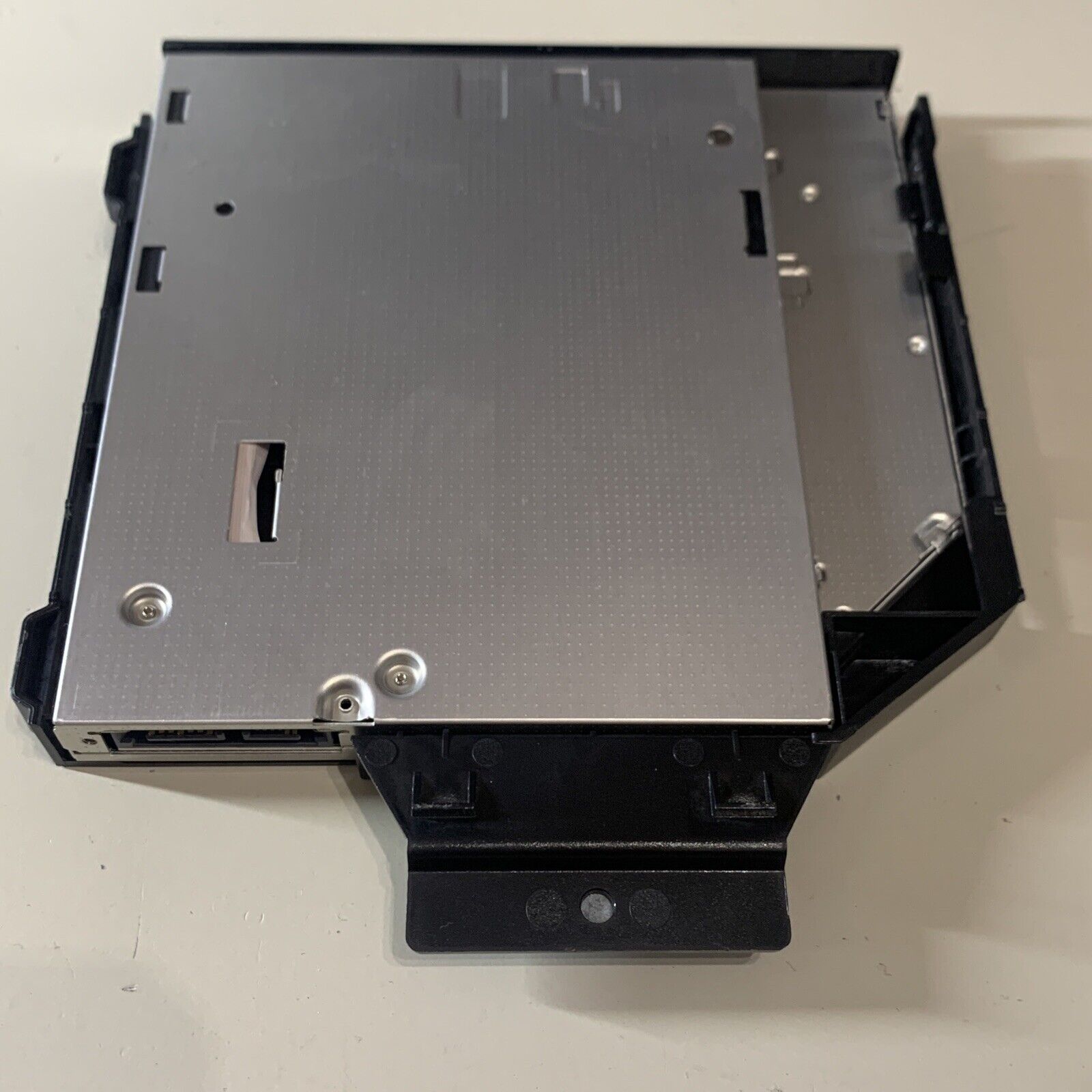 DELL DS-8D9SH112C 8x SATA DVD ROM Media Slim Optical Drive w/Cradle P/N: 0R7J8C