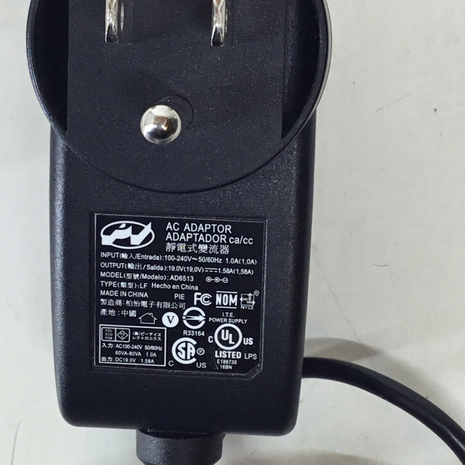 Genuine OEM Dell AC Adapter Power Supply Charger AD6513 19V 1.58A C830M