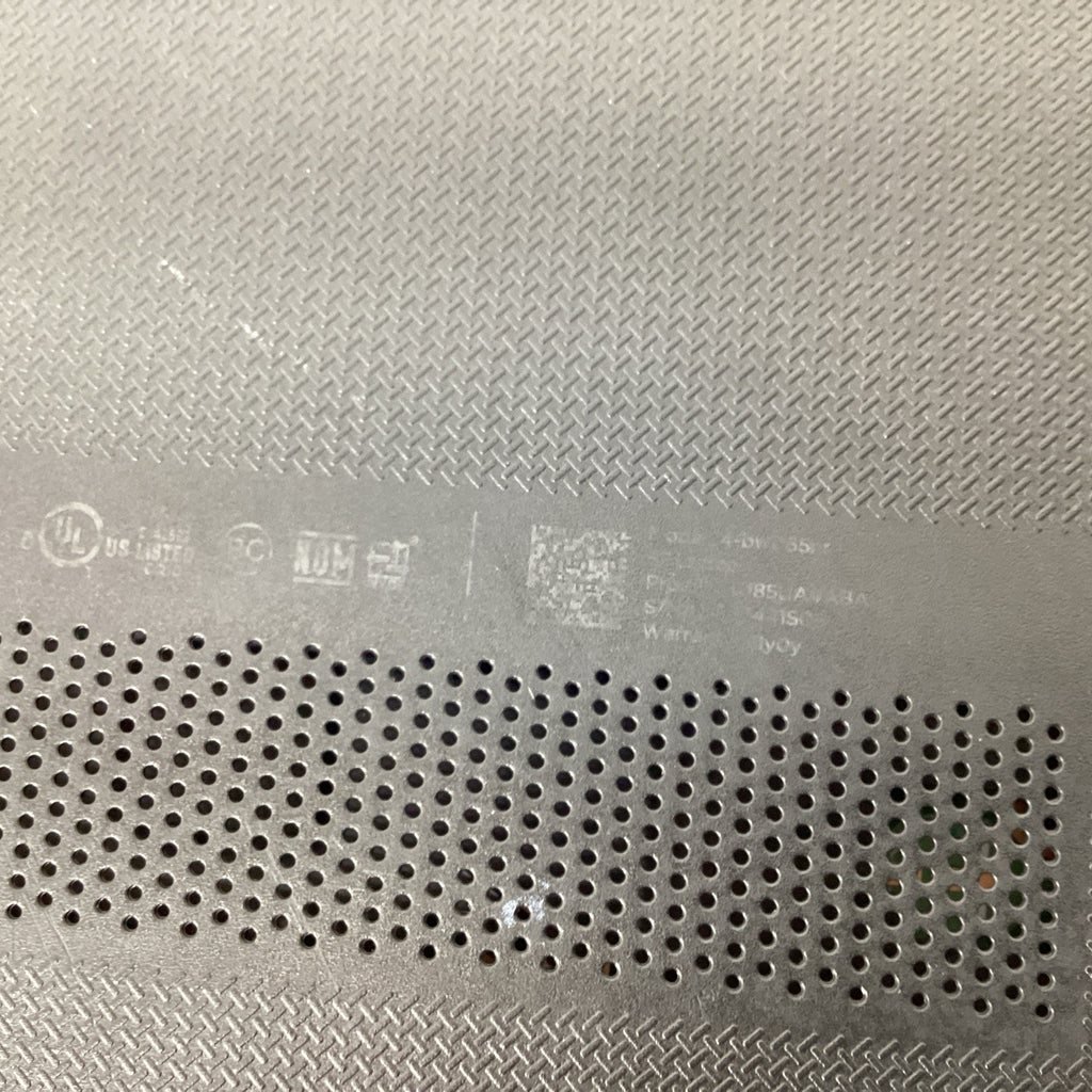 HP 14-bw065nr 14" Laptop AMD Radeon 4GB RAM 32GB SSD - For Parts