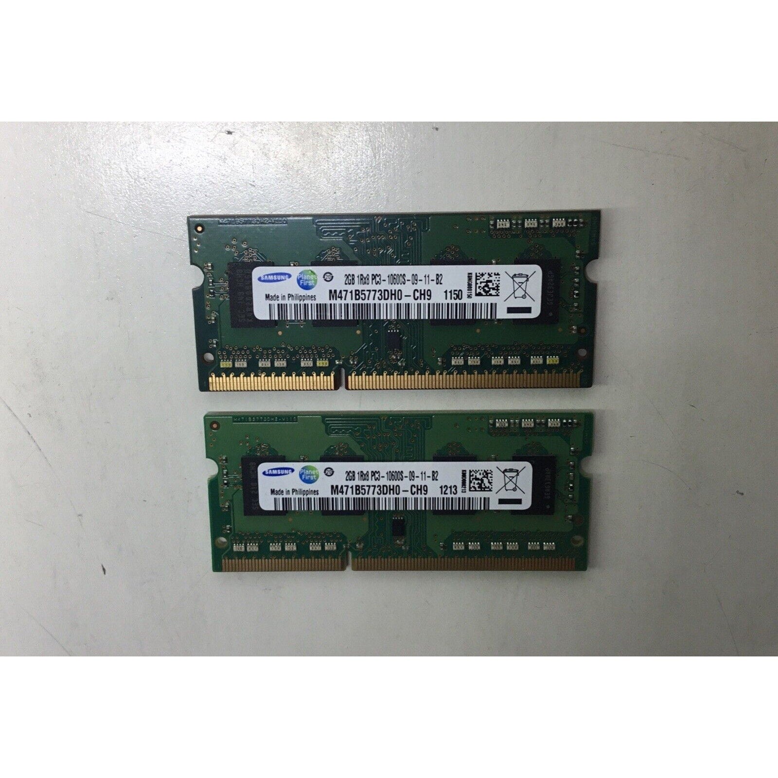 Samsung 4GB (2x2GB) PC3-10600S DDR3-1333MHz So-Dimm Memory M471B5773DH0-CH9