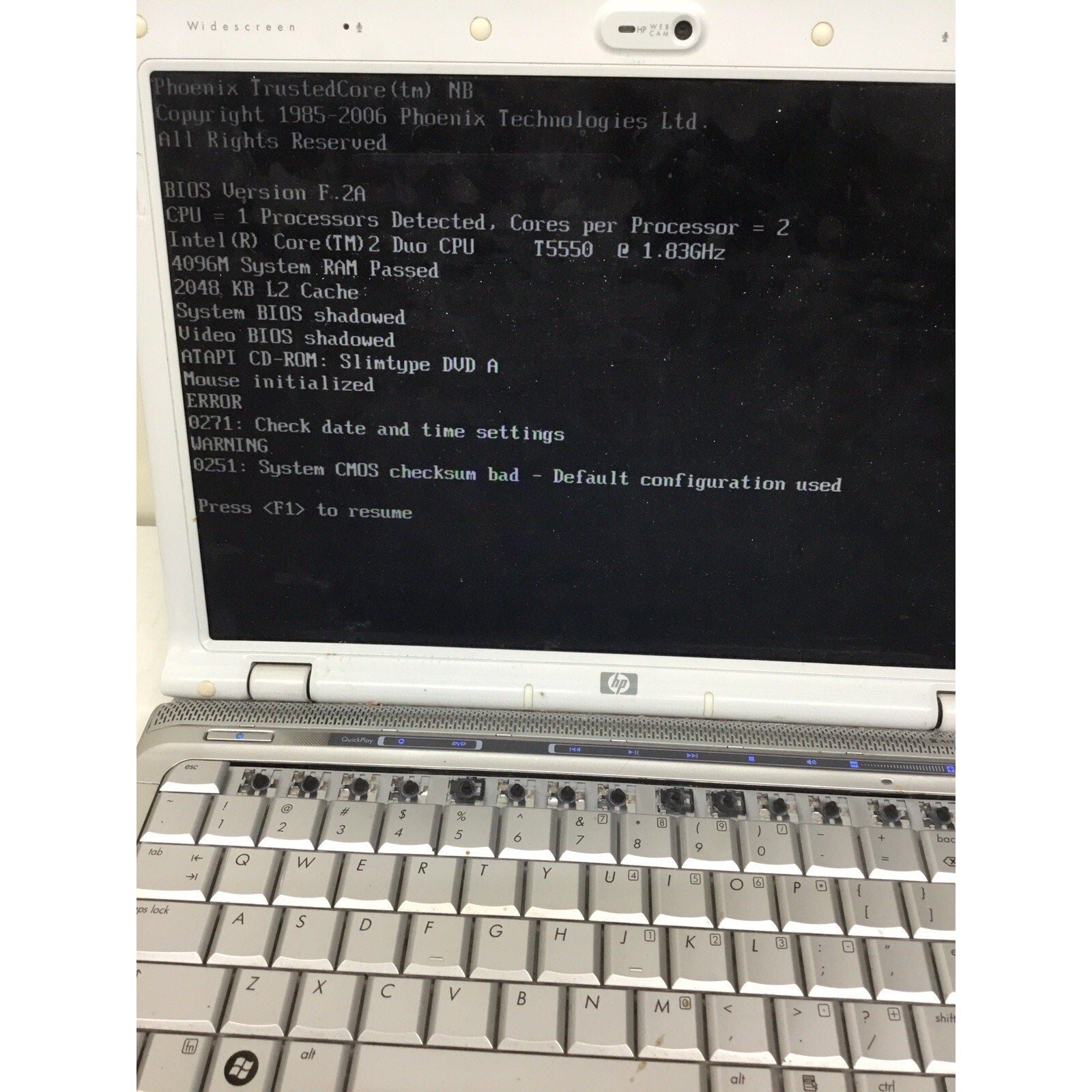 For Parts HP Pavillion DV2000 Laptop For Parts or Repair READ DESC