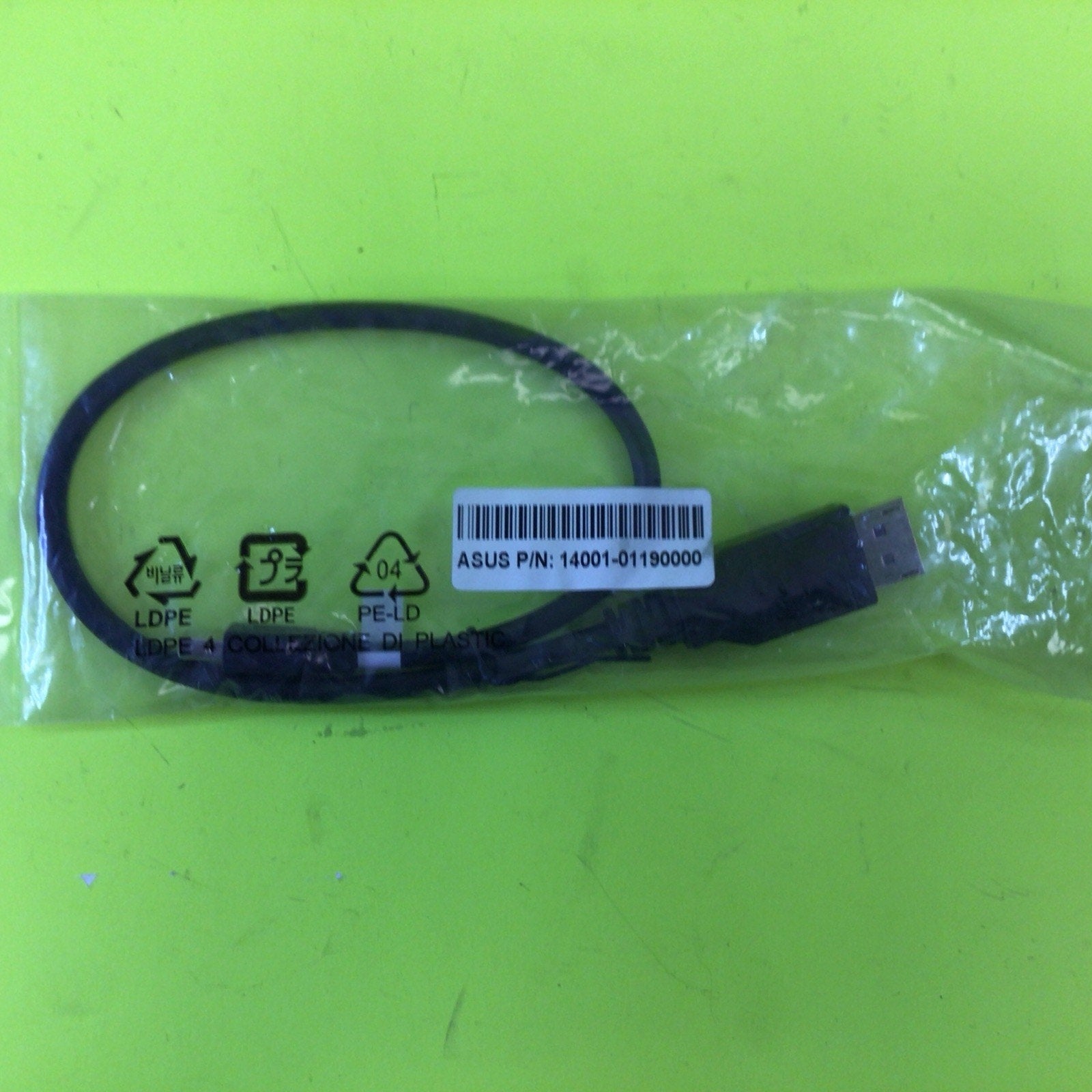 Asus Mini Display Port to Display Port P/N: 14001-01190000