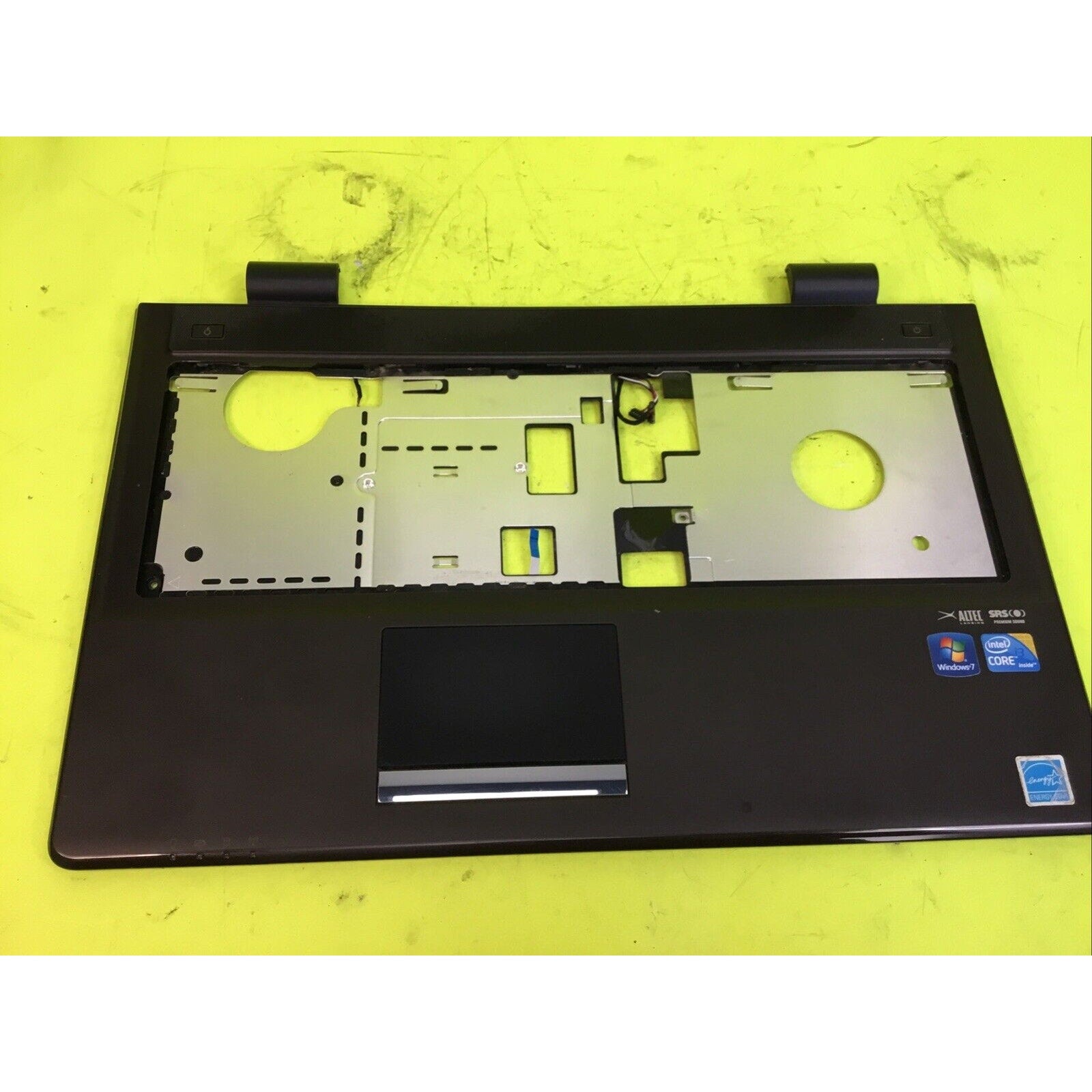 13N0-HBA0501 ASUS TOP COVER PALMREST