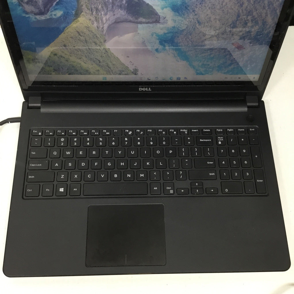 Dell Inspiron 5555 15.6" HD Laptop/AMD A8-7410/8GB RAM/240GB HDD/Touchscreen