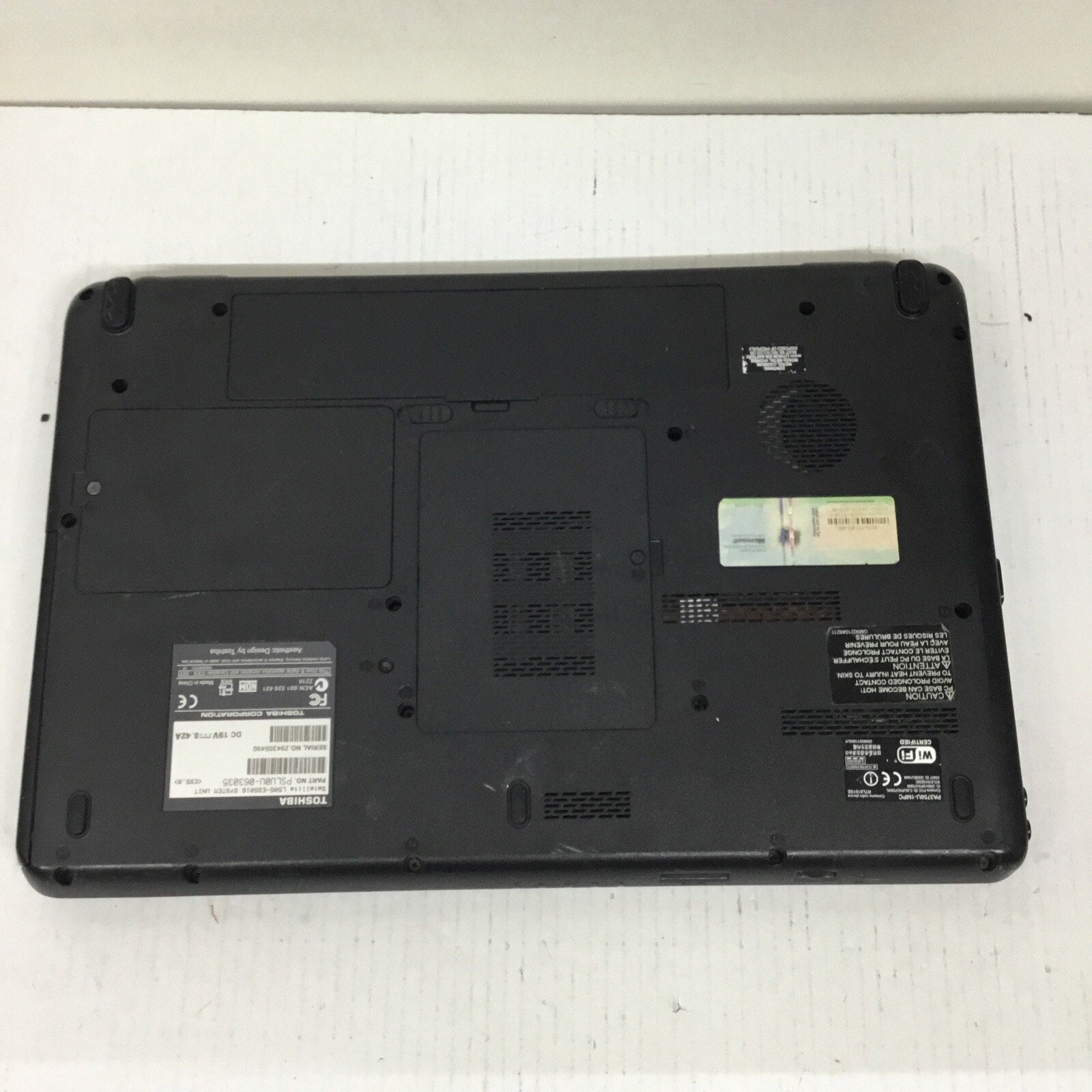 TOSHIBA Satellite L505-ES5015 Laptop Bad Battery / No Adapter /