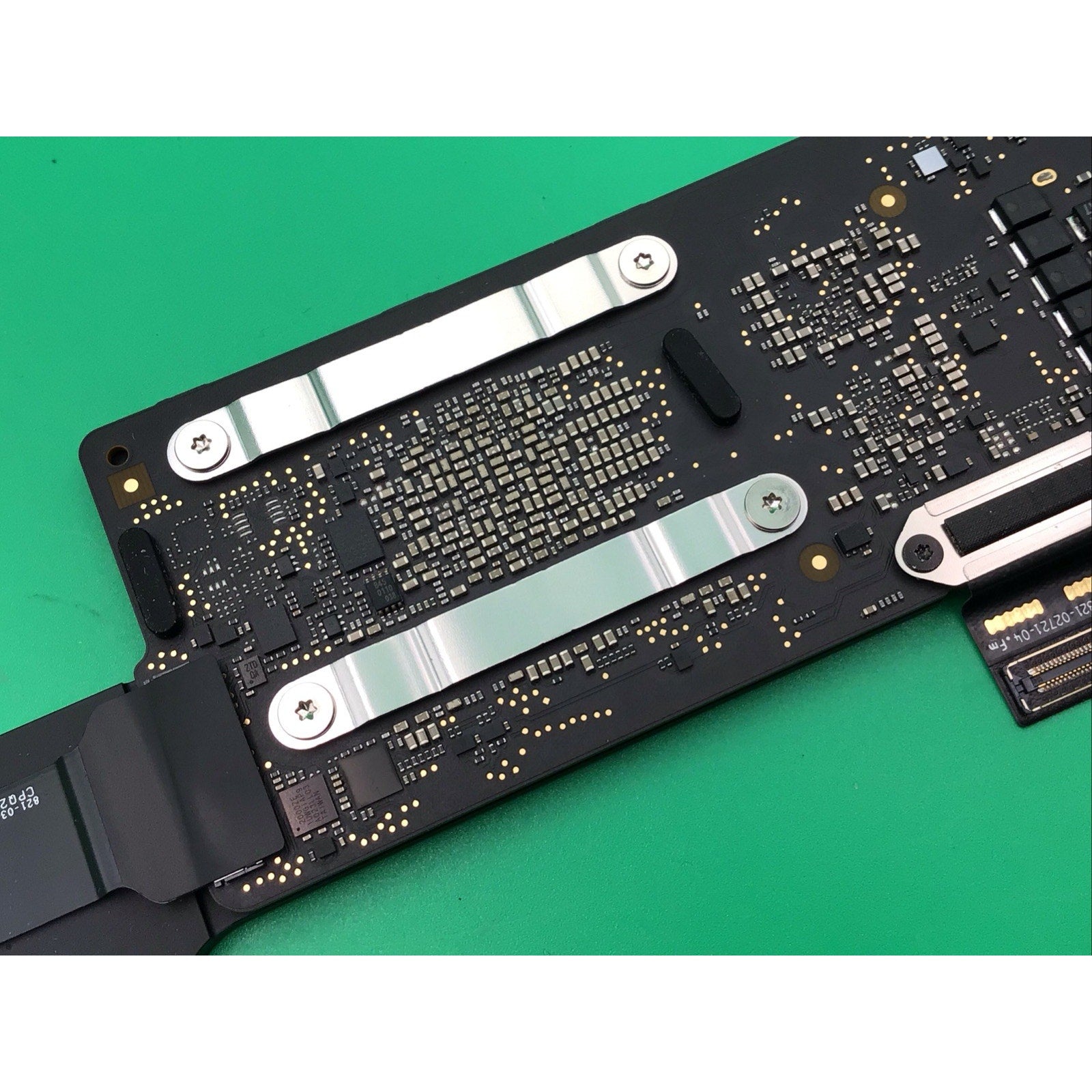 MacBook Air 13" M1 A2337 Logic Board w/Touch ID 8GB RAM 256GB SSD 820-02016-A