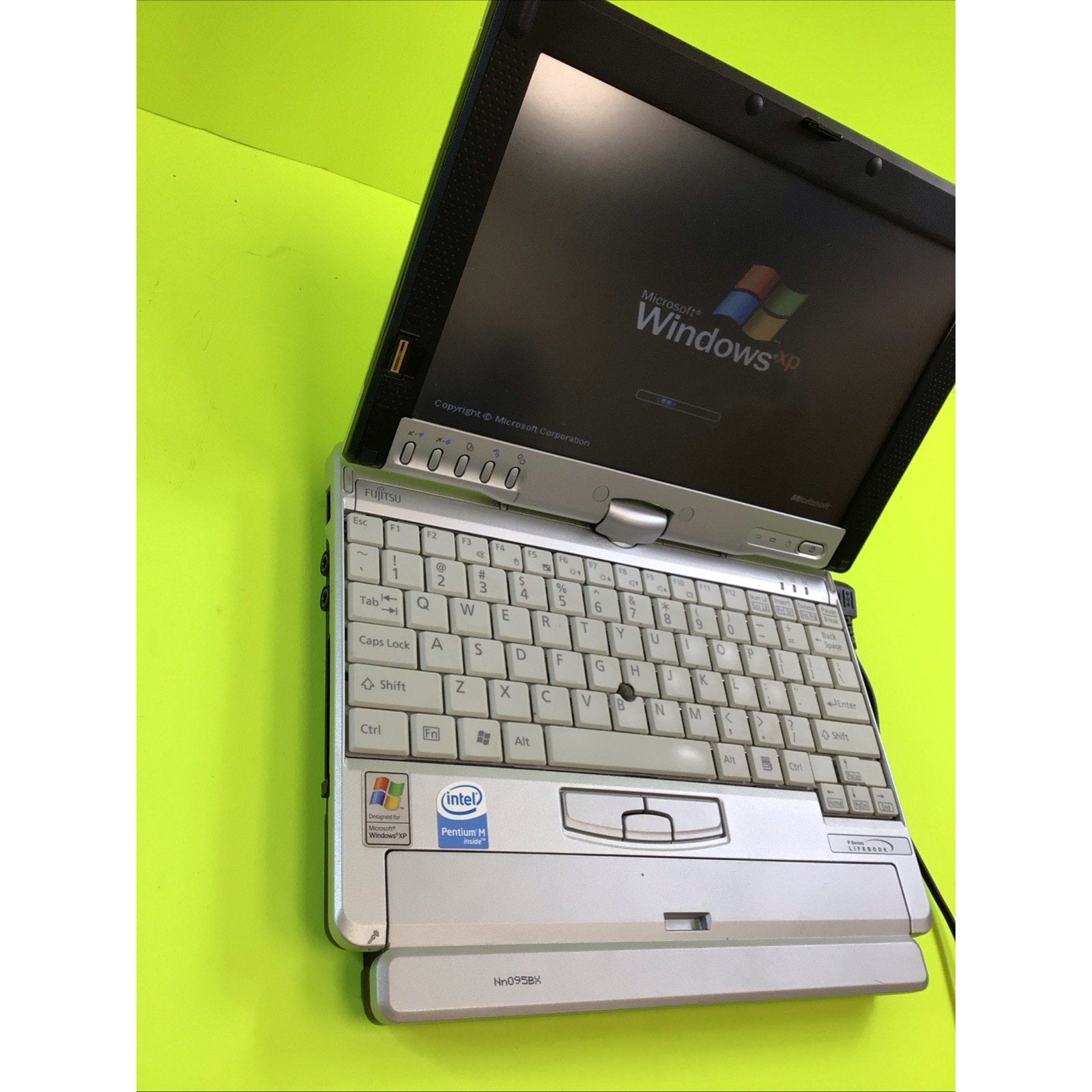 Vintage Fujitsu LifeBook P1510D Tablet PC Pentium M 1.20GHz 512MB RAM 30GB HDD