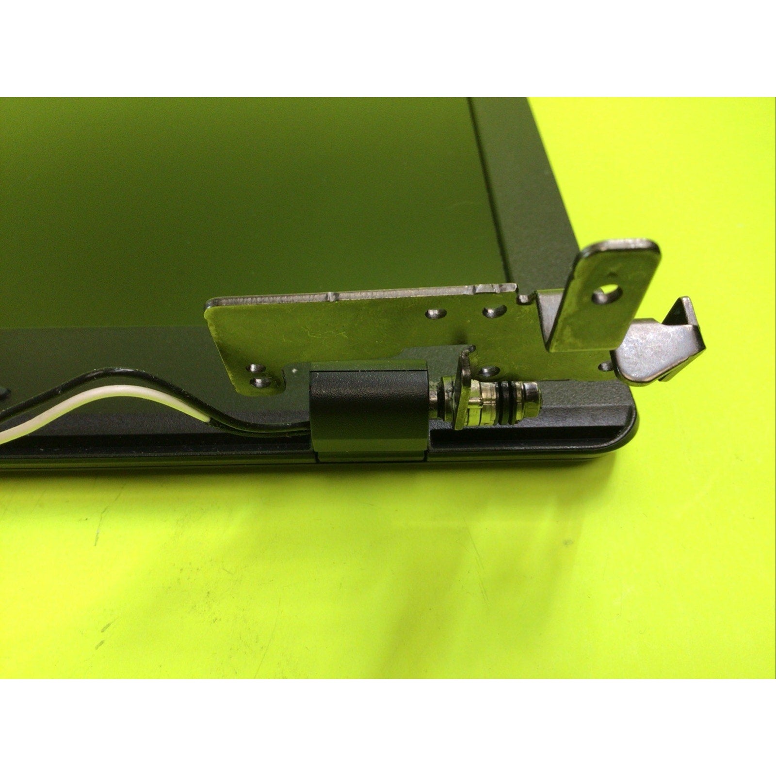ASUS X75A 17.3" Laptop LCD Assembly