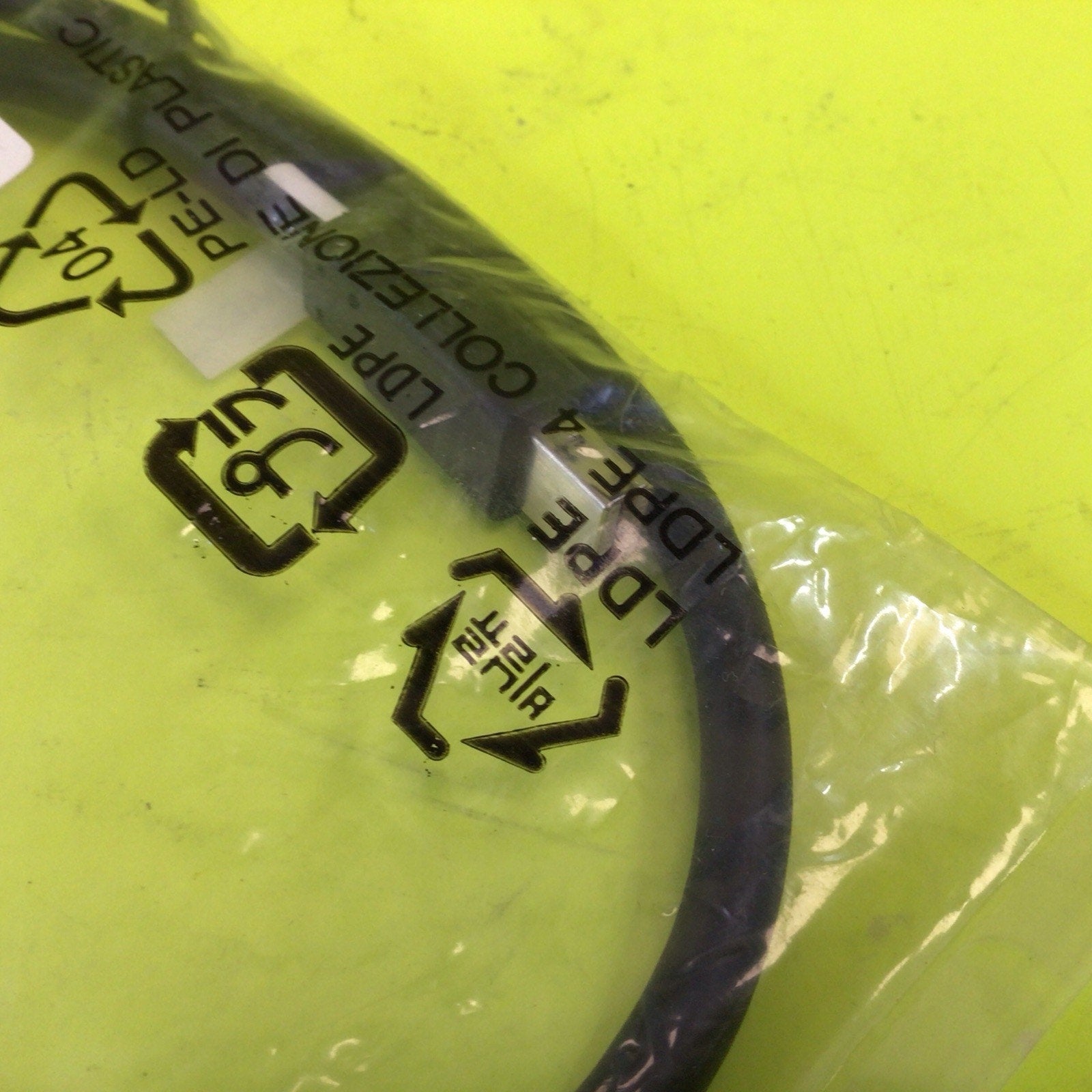 Asus Mini Display Port to Display Port P/N: 14001-01190000