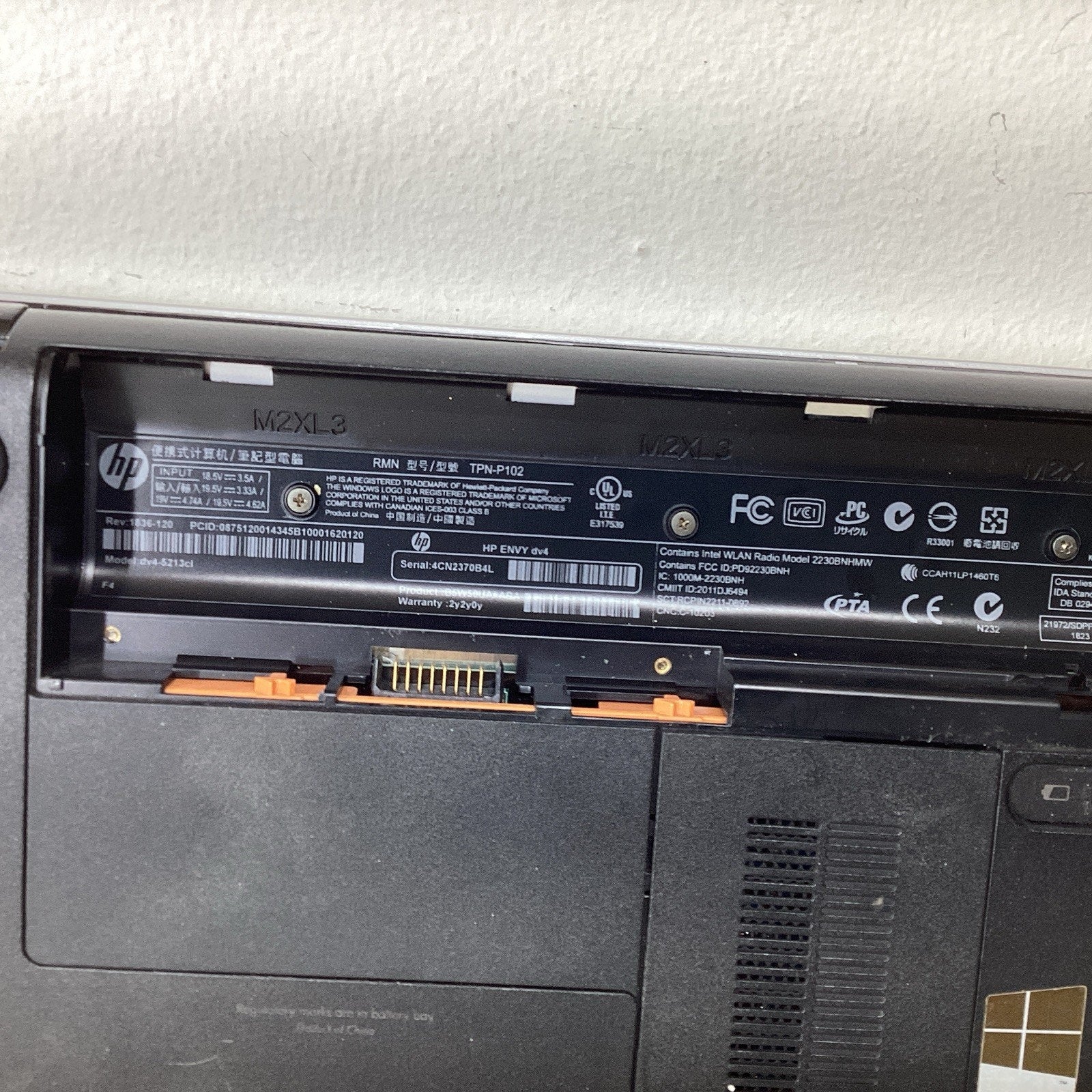 HP Envy dv4-5213cl 14" Laptop Intel Core i5-3210M 8GB RAM 750GB - For Parts