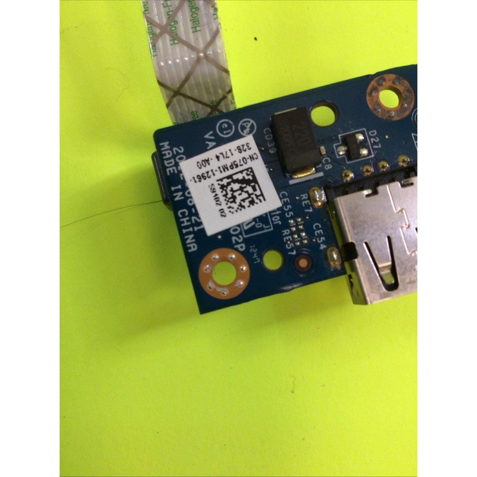 Dell Latitude 3540 USB I/O Board with Cable 075PM1