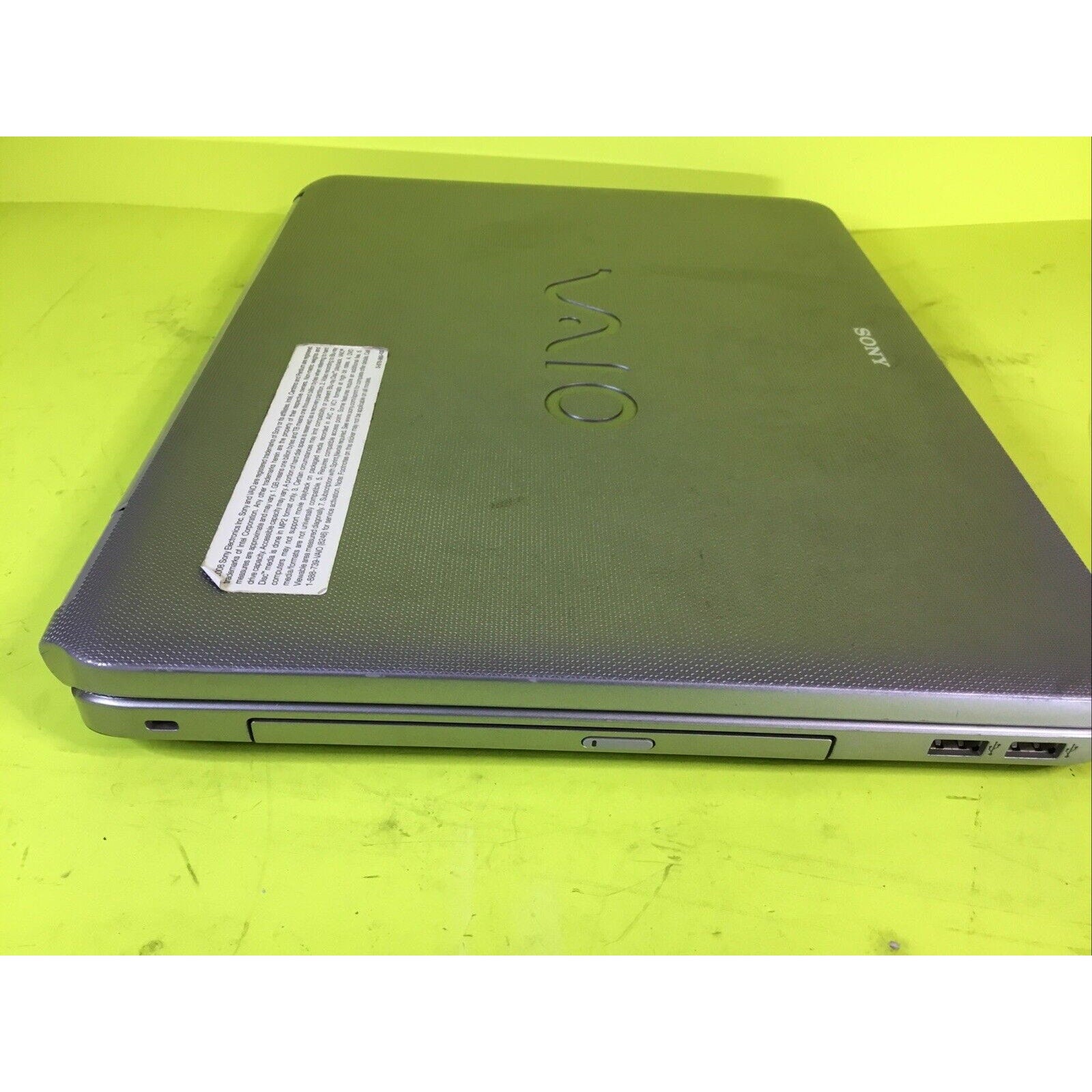 SONY Vaio VGN-NR430E Pentium Dual Core 1.86 GHz 2GB RAM FOR PARTS or REPAIR