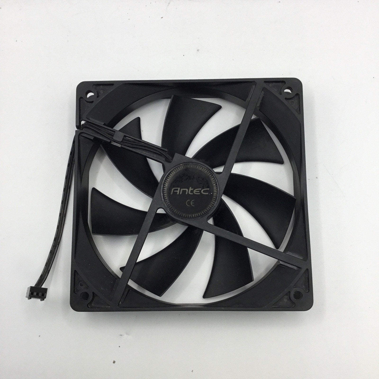 Antec Tricool Cooling Fan Unit 80mm 3pin Black 170915A