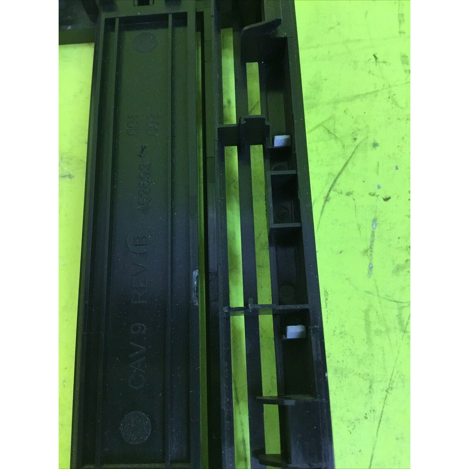 HP Compaq 800 Elite SFF Desktop Computer Front Panel 452692-002 PE60054