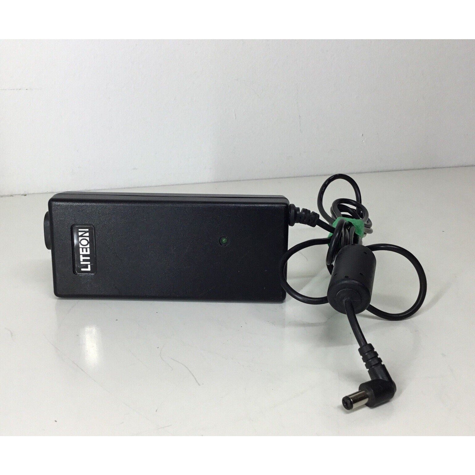 Lite-On AC Adaptor 18V - 2.6A PA-1470-1T