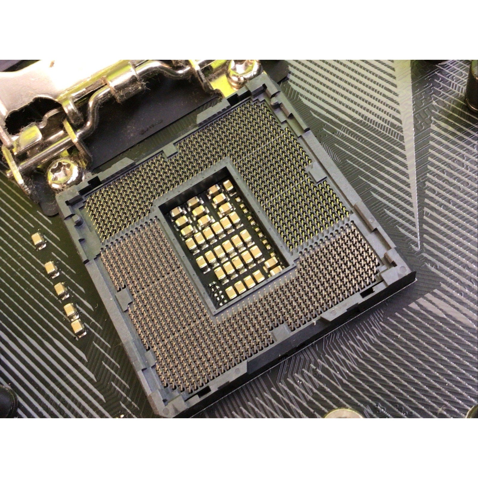 ASUS ROG STRIX Z270F GAMING Socket 1151 HDMI DVI-D DisplayPort Motherboard