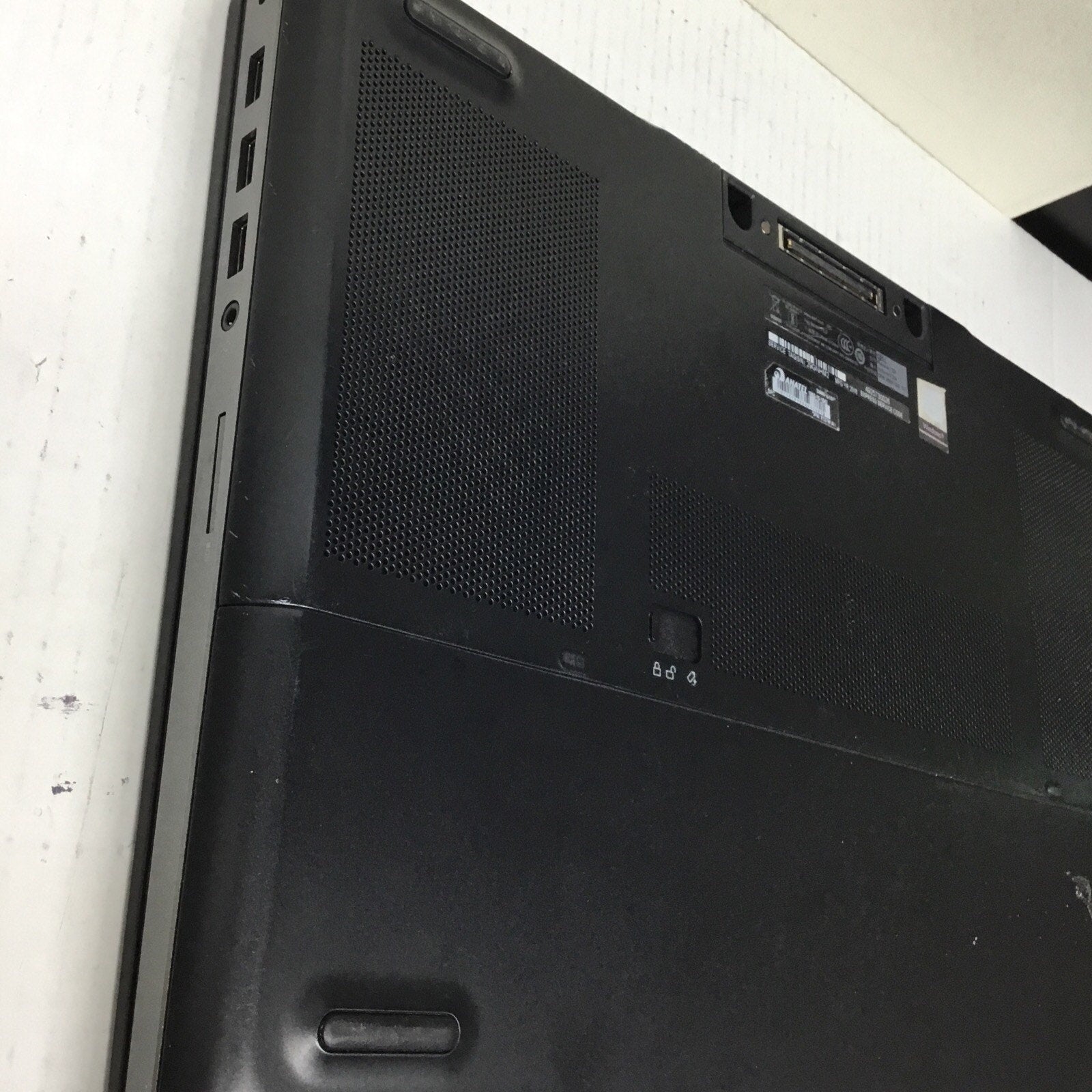 Dell Precision 7520 i7-7920HQ 3.10GHz 16GB Ram DDR4 No HDD No Adapter