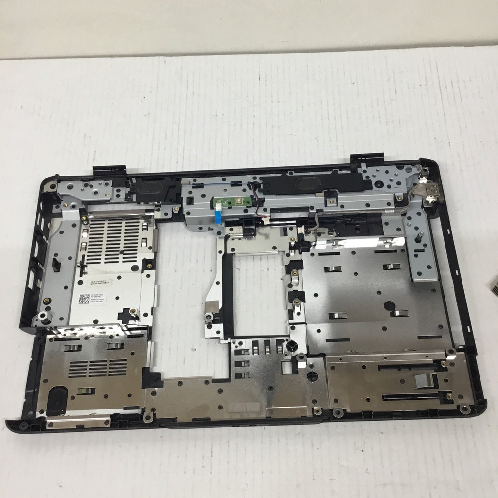 Dell Inspiron 1545 Laptop Bottom Case / Base Enclosure CN-0U499F