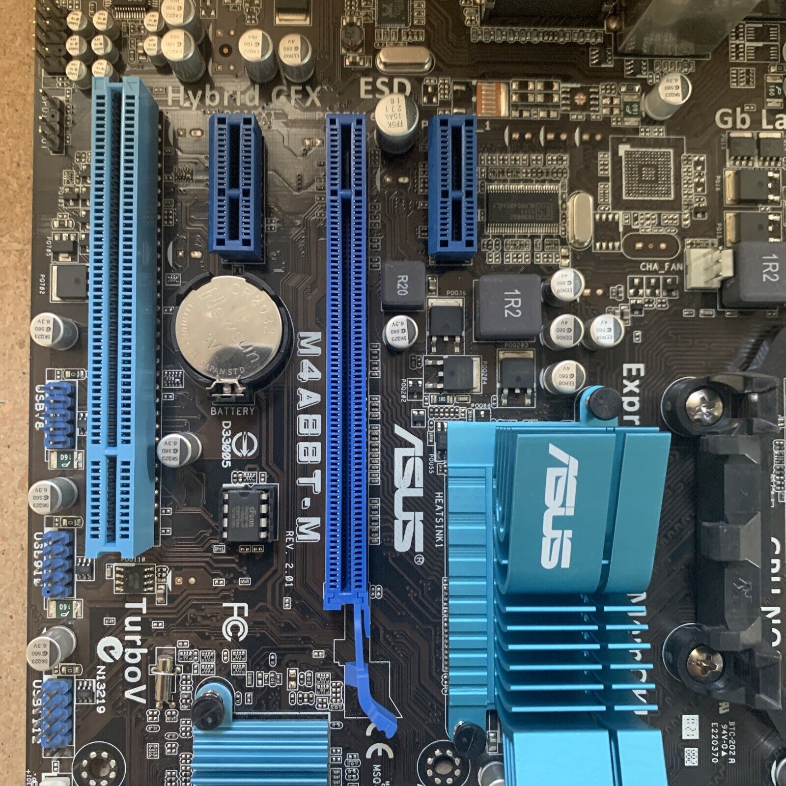 ASUS M4A88T-M R2.01 Socket AM3 AMD Motherboard With I/O Shield