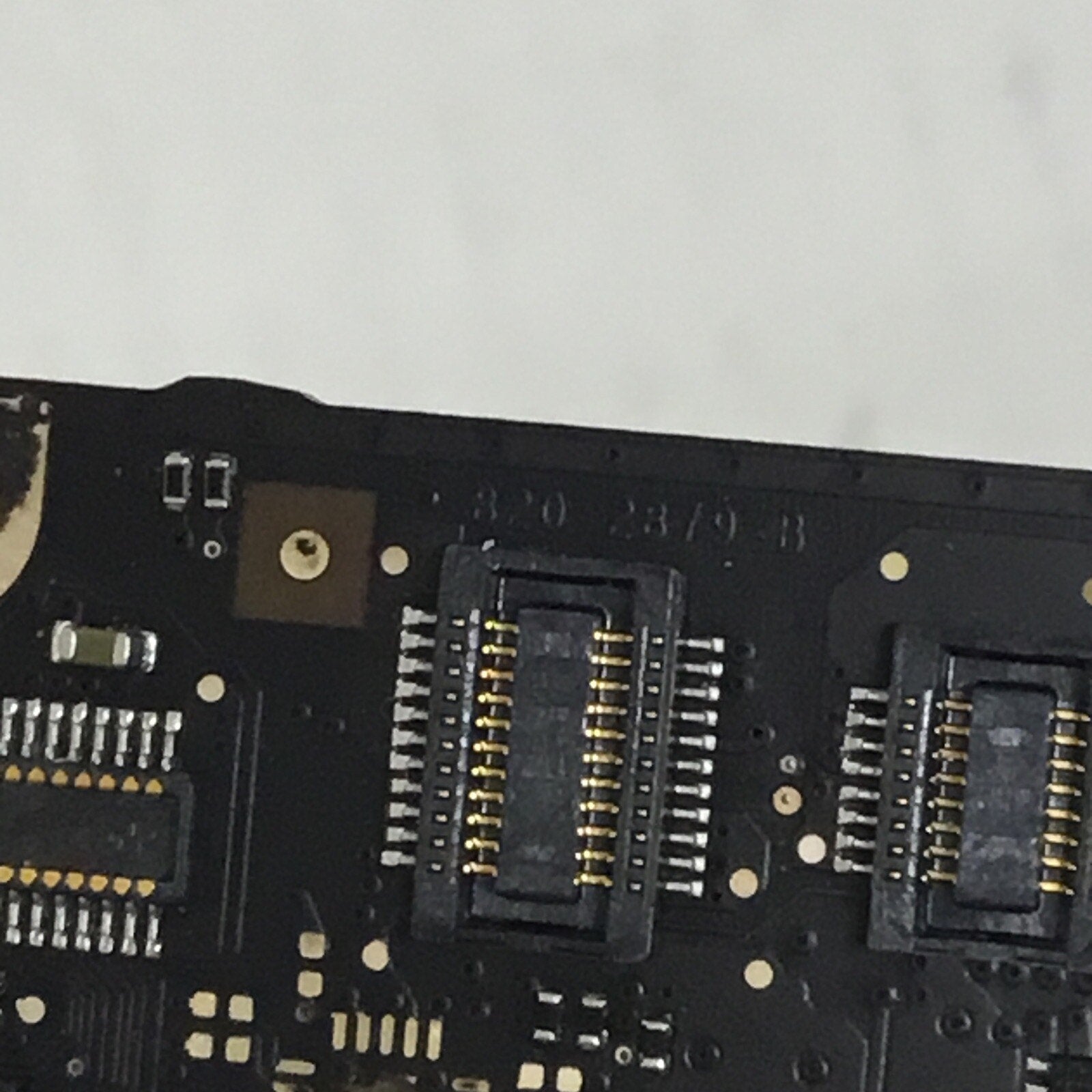 Apple MacBook Pro 13" A1278 2.4GHZ Logic Board 820-2879-B 661-5559