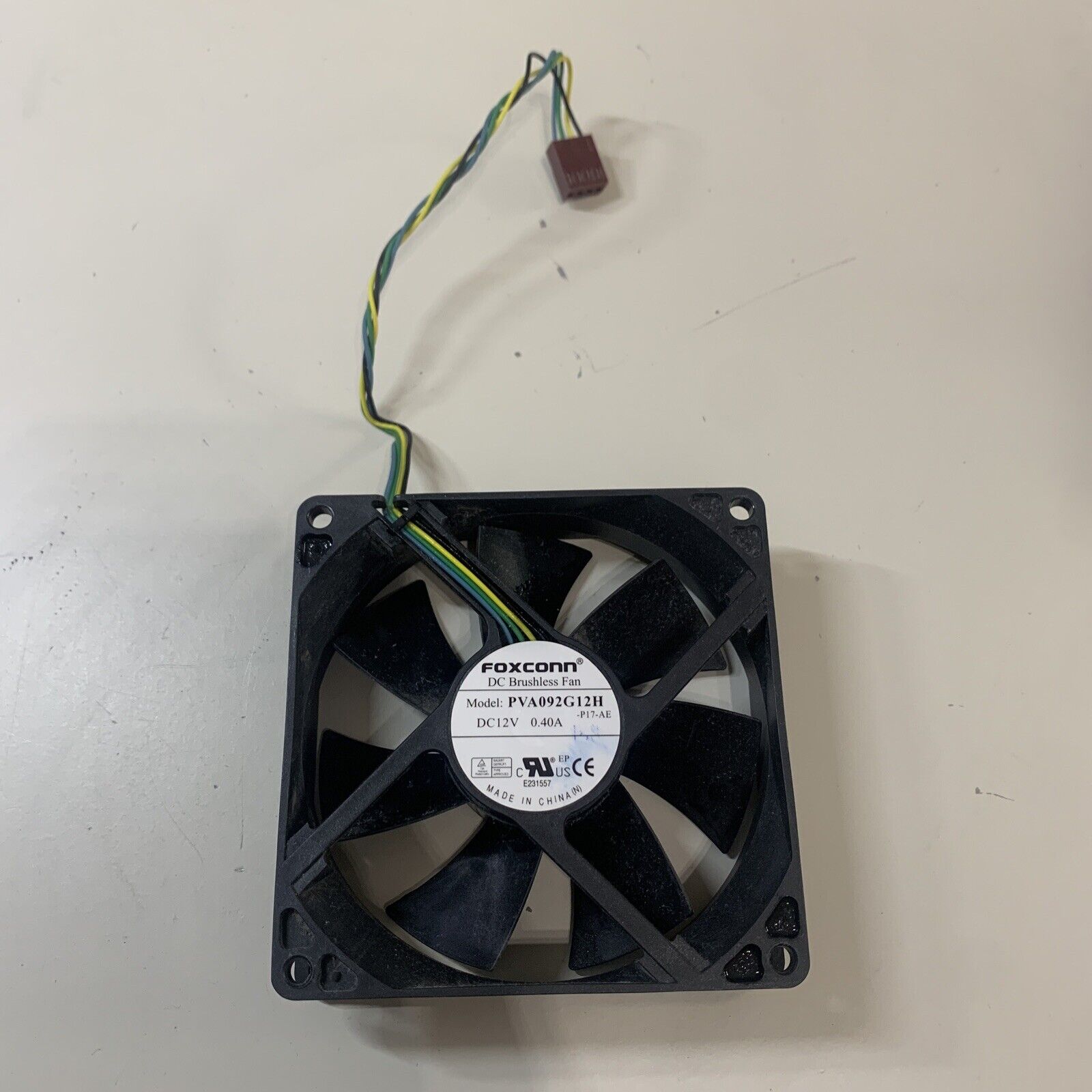1pcs Foxconn PVA092G12H DC12V 0.40A 9025 PWM large air volume fan 4pin