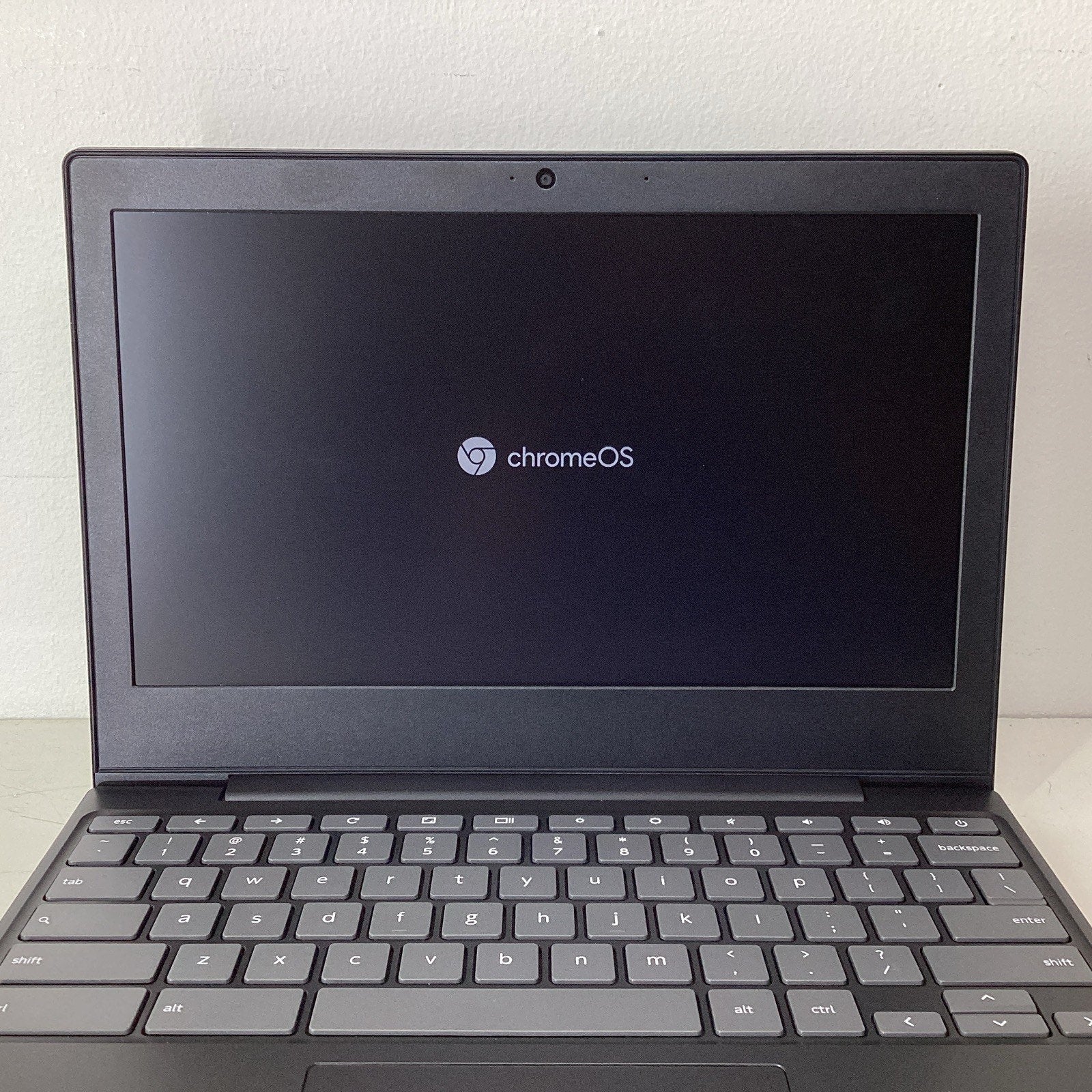 Lenovo IdeaPad 3 CB 11IGL05 11.6" HD Celeron N4020 1.1GHz Intel UHD Chromebook