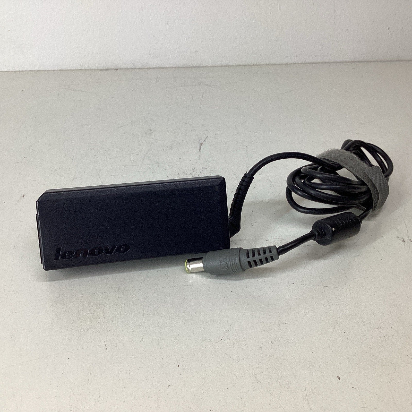 Lenovo 92P1156 42T5282 AC Power Adapter Charger 65W 20V 3.25A