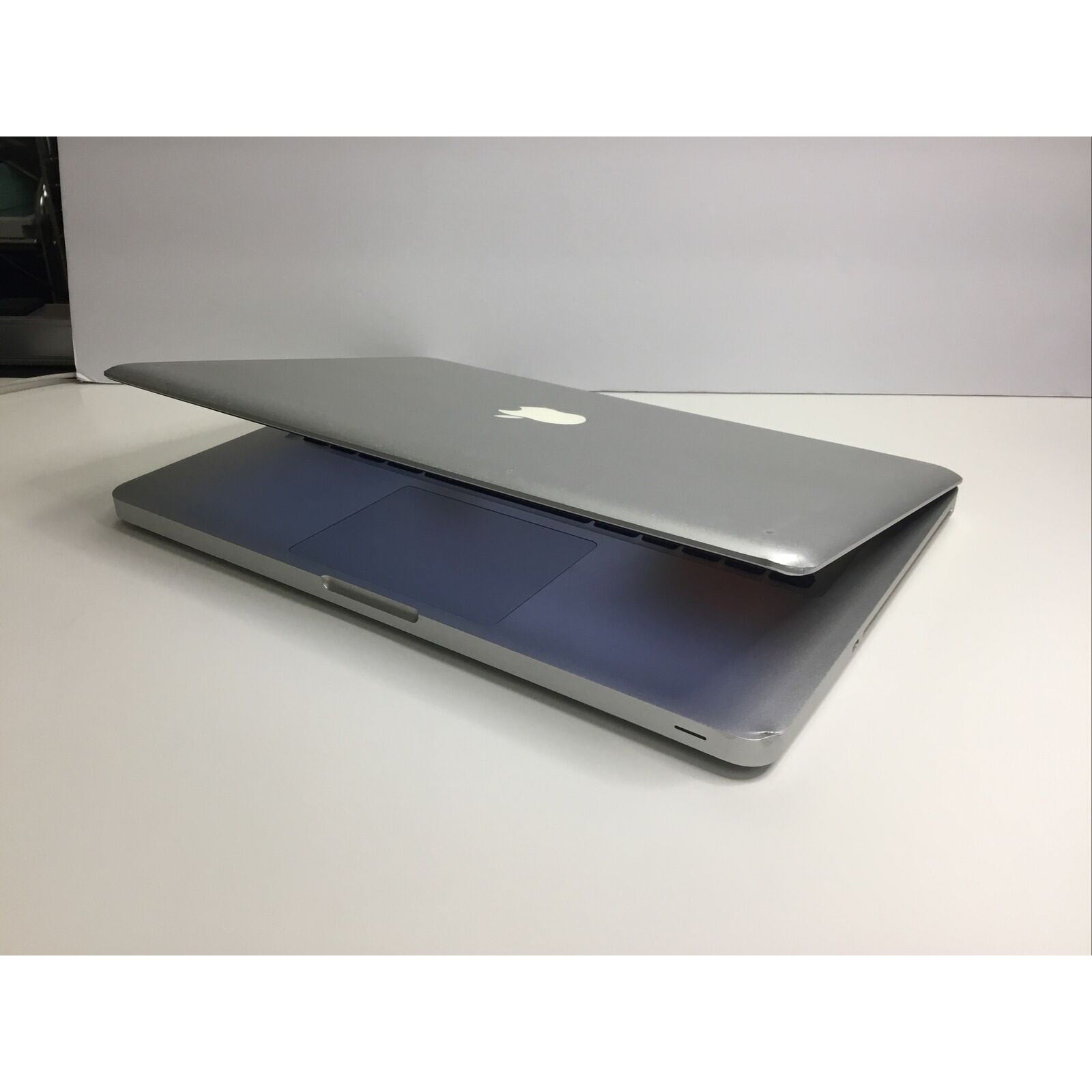 Used Apple MacBook Pro 13" A1278 Early 2011 Core i5 2.3GHz 4GB 320GB HDD