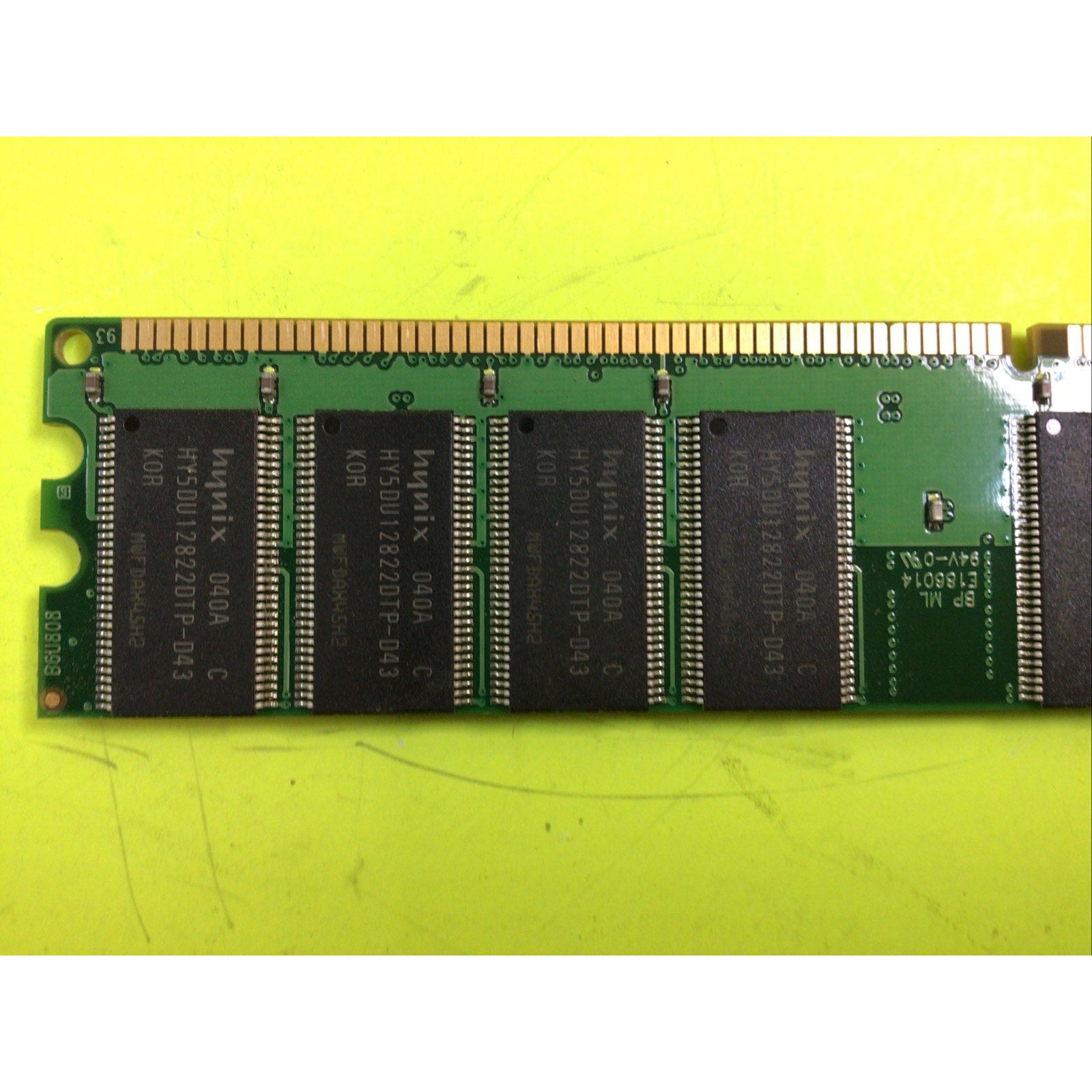 Hynix 1GB DDR1 RAM PC3200 400MHz 184-Pin Desktop Memory