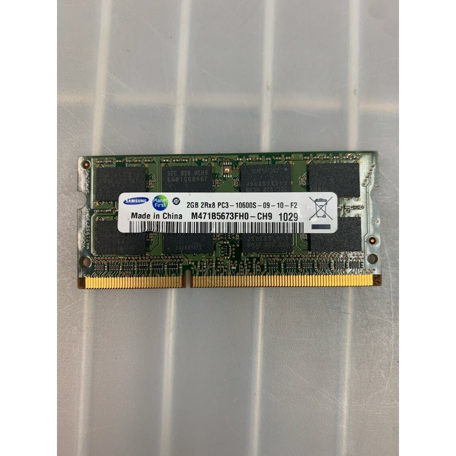 Samsung PC3-10600 2GB SO-DIMM 1333 MHz DDR3 SDRAM Memory (M471B5673FH0-CH9) #A3