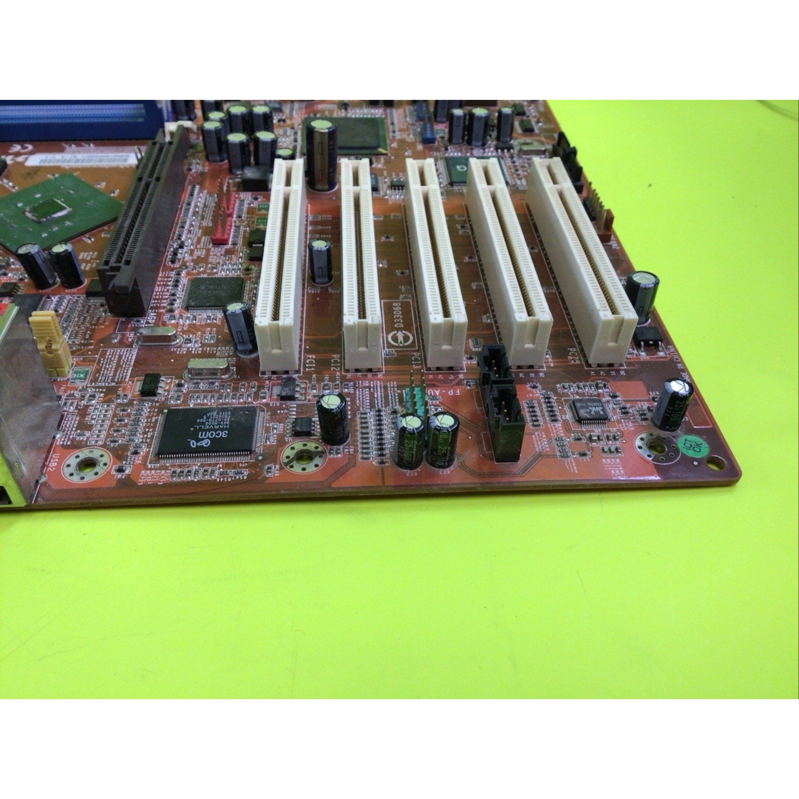 Retro Gaming Motherboard ABit-IS 7 G Pentium 4 2.80 GHz with Heat Sink